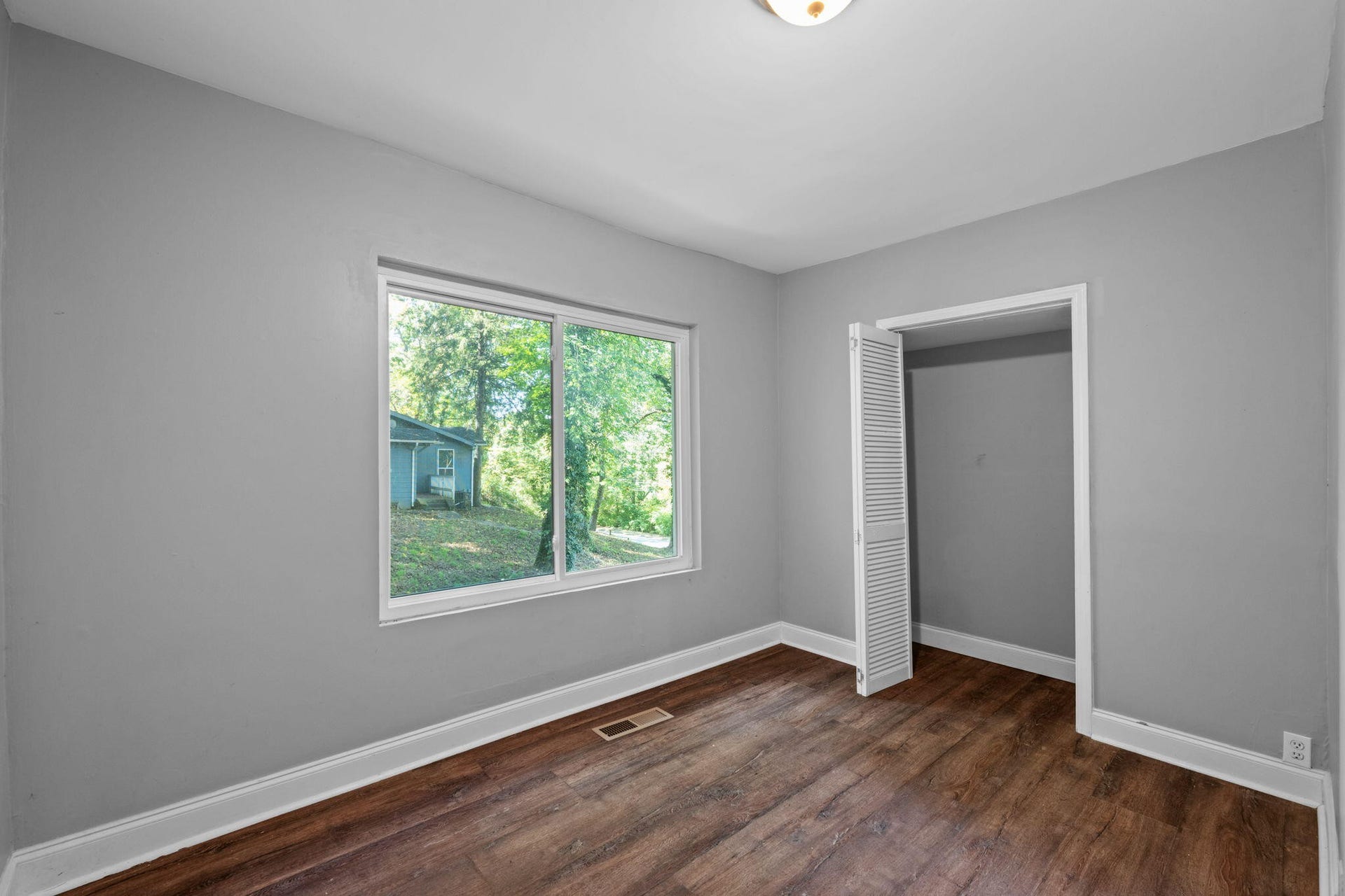 2320 Harrison Pike, Chattanooga, TN 37406 2320 Harrison Pike, Chattanooga, TN 37406