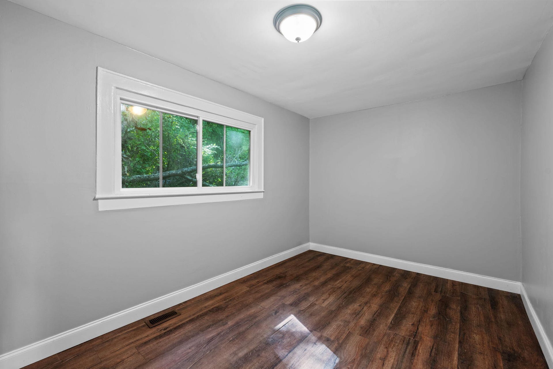 2320 Harrison Pike, Chattanooga, TN 37406 2320 Harrison Pike, Chattanooga, TN 37406
