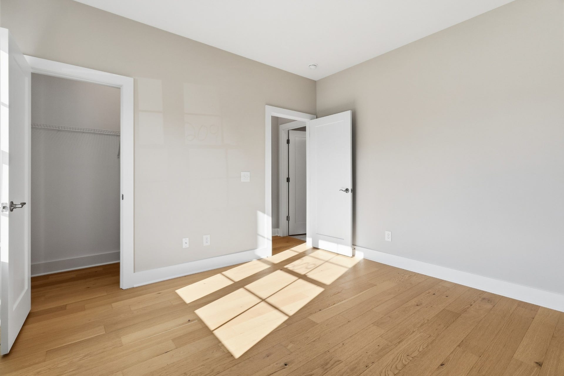 5605 Sinclair St, Murfreesboro, TN 37127 5605 Sinclair St, Murfreesboro, TN 37127