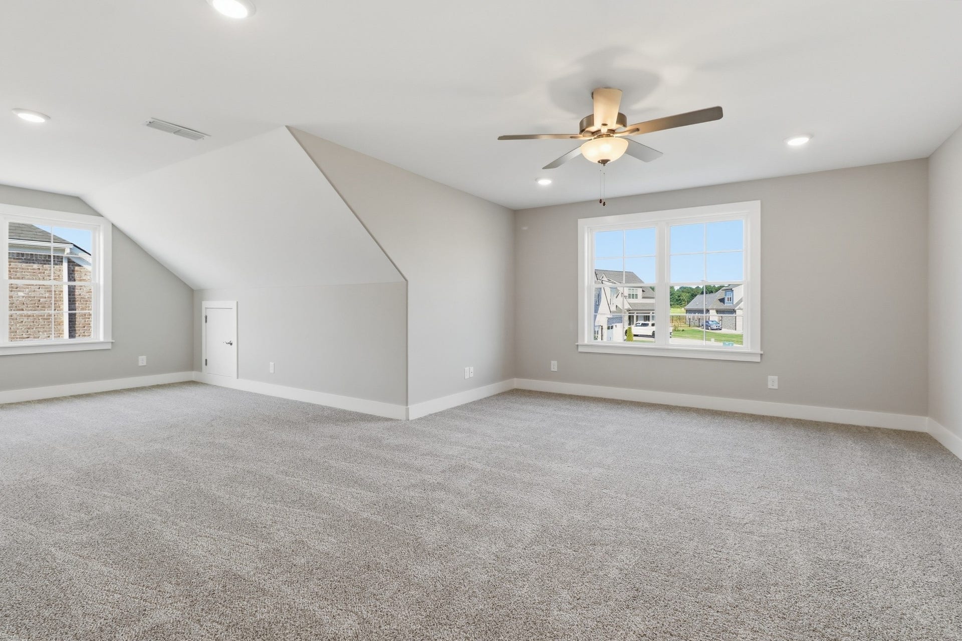 5605 Sinclair St, Murfreesboro, TN 37127 5605 Sinclair St, Murfreesboro, TN 37127