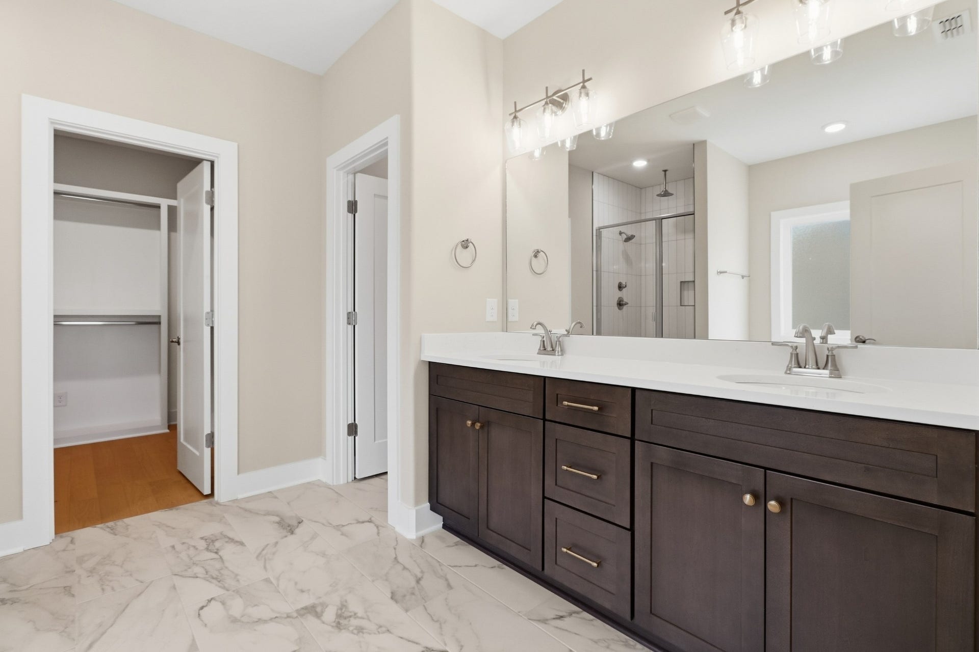 5605 Sinclair St, Murfreesboro, TN 37127 5605 Sinclair St, Murfreesboro, TN 37127