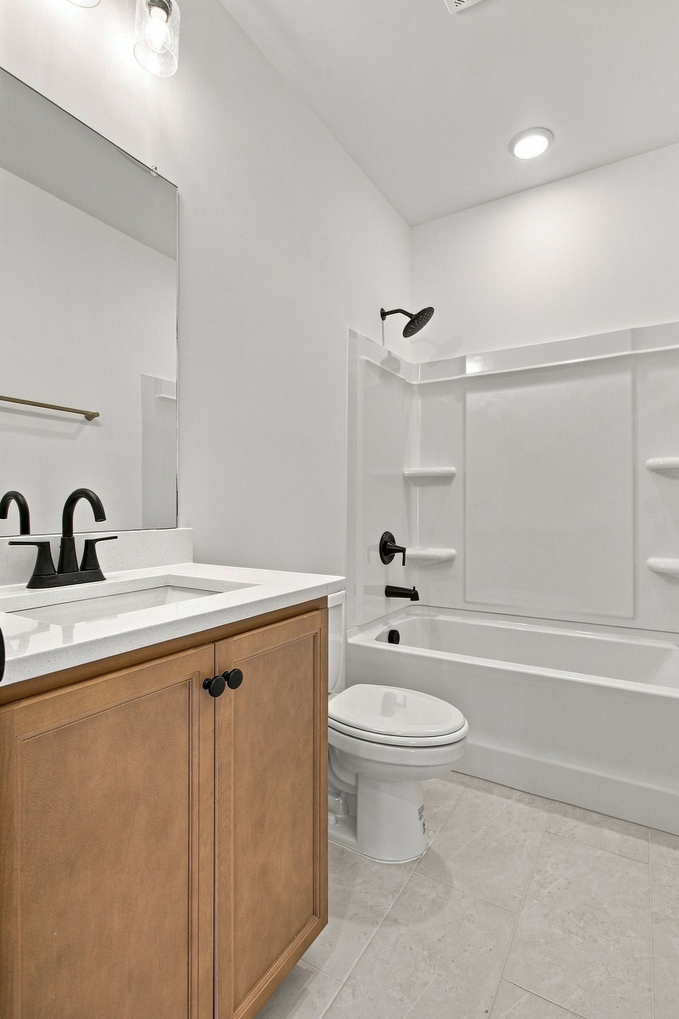 762 Caddy Xing, Columbia, TN 38401 Bath 1