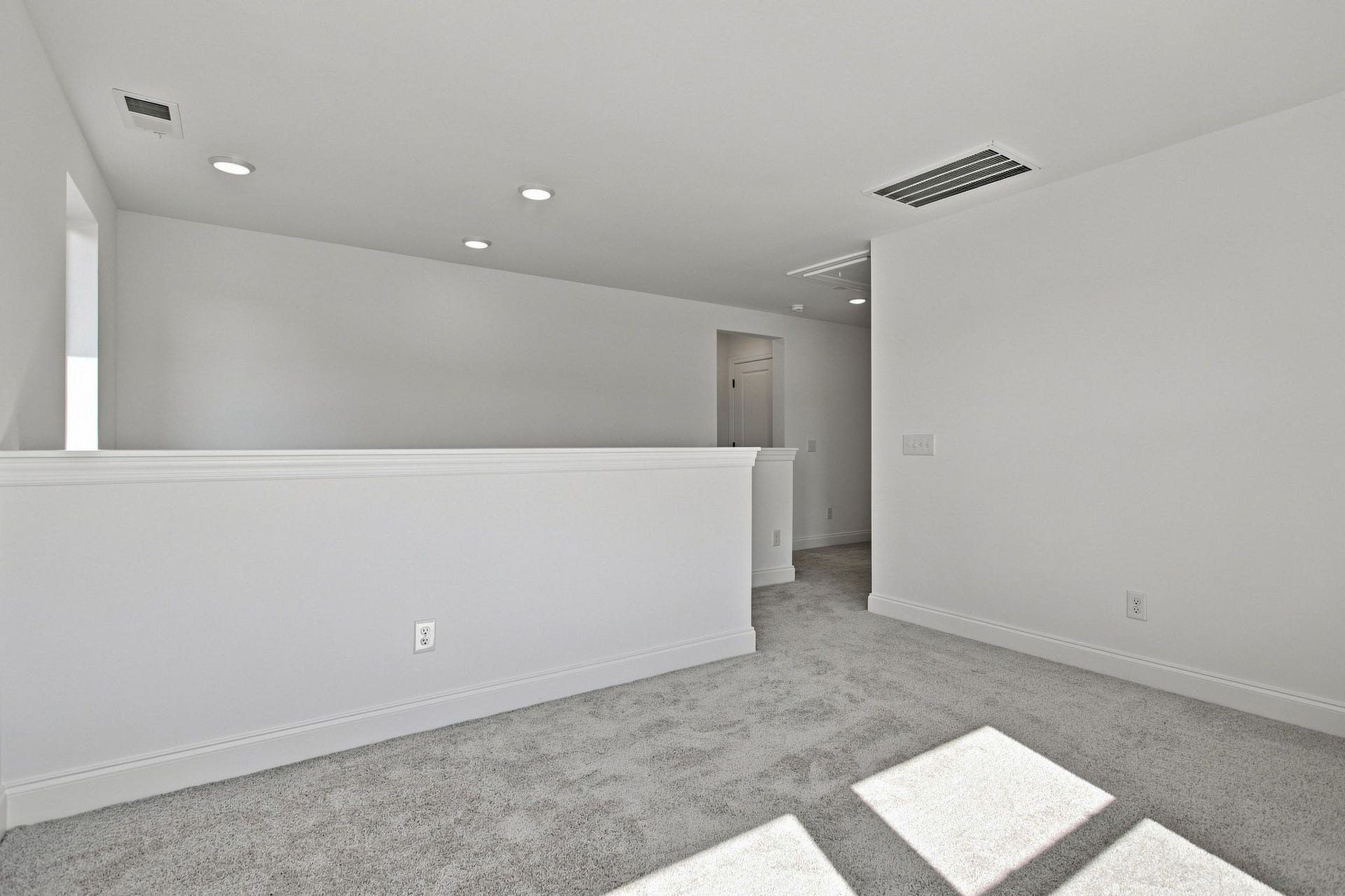 762 Caddy Xing, Columbia, TN 38401 Loft