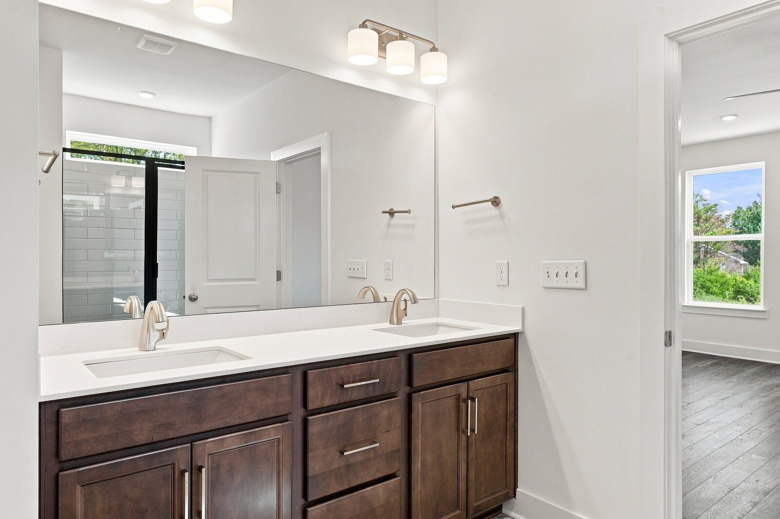 3039 Ledger Road, Smyrna, TN 37167 3039 Ledger Road, Smyrna, TN 37167