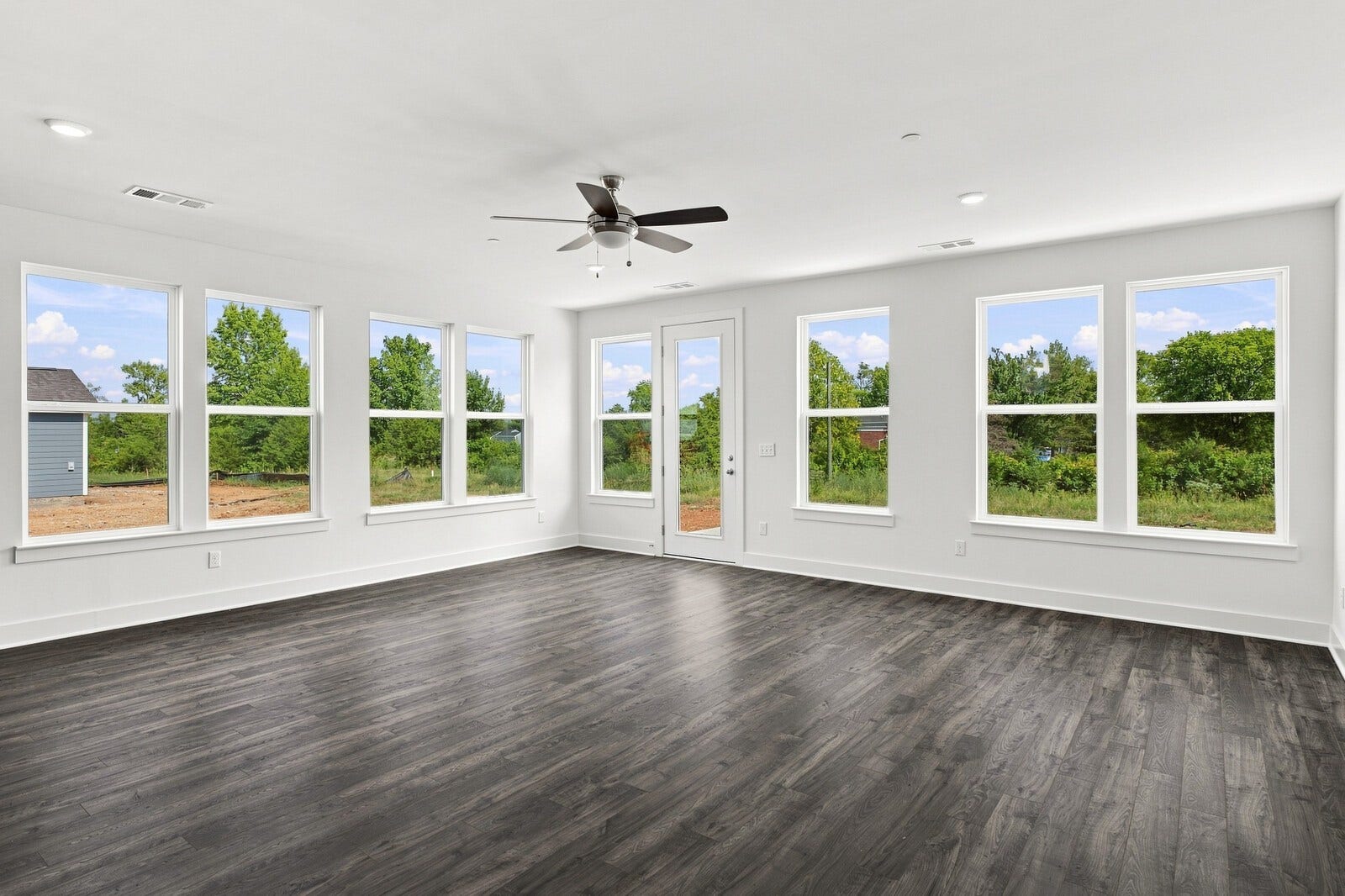 3039 Ledger Road, Smyrna, TN 37167 3039 Ledger Road, Smyrna, TN 37167