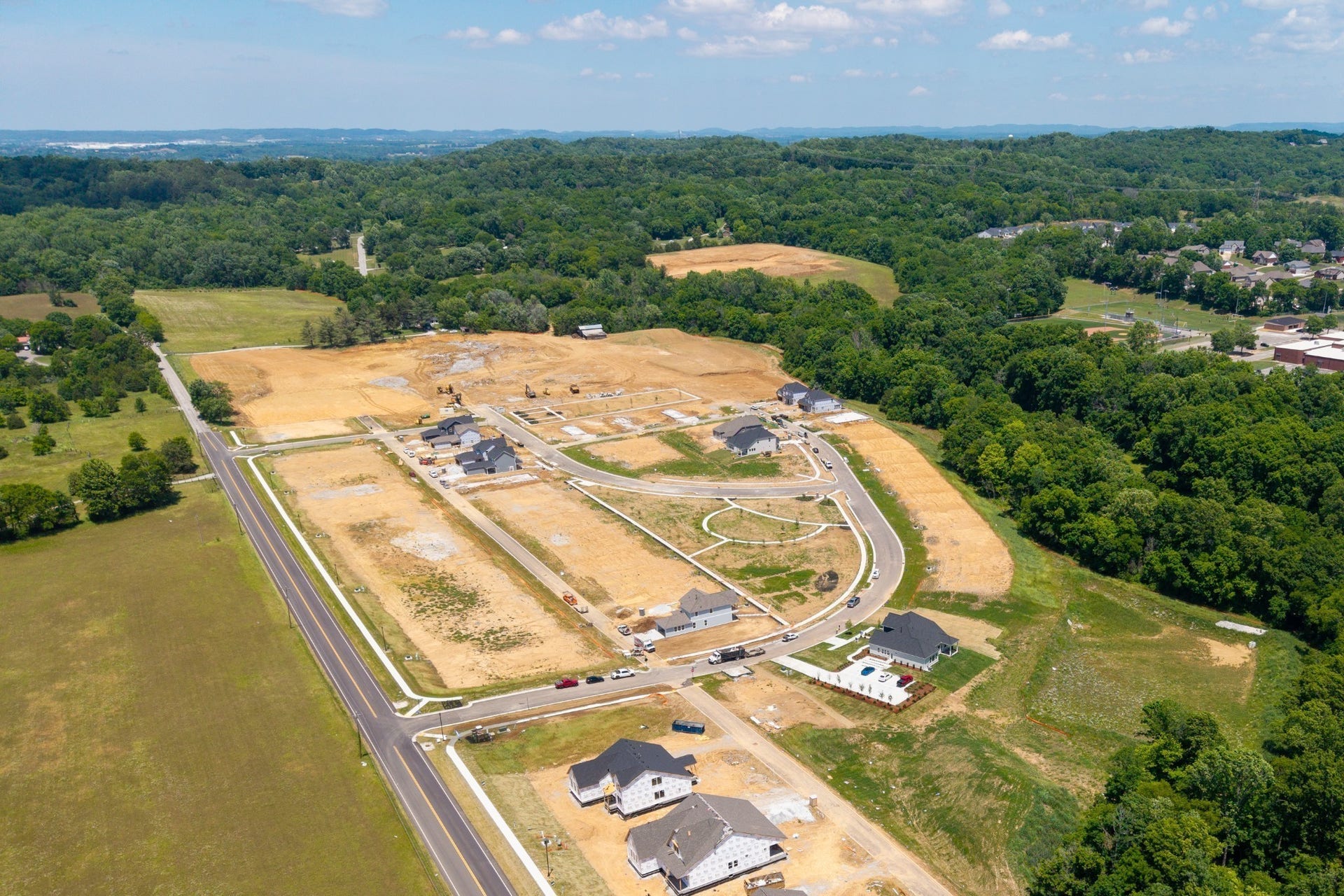 758 Caddy Xing, Columbia, TN 38401 Come see our beautiful tree lined community