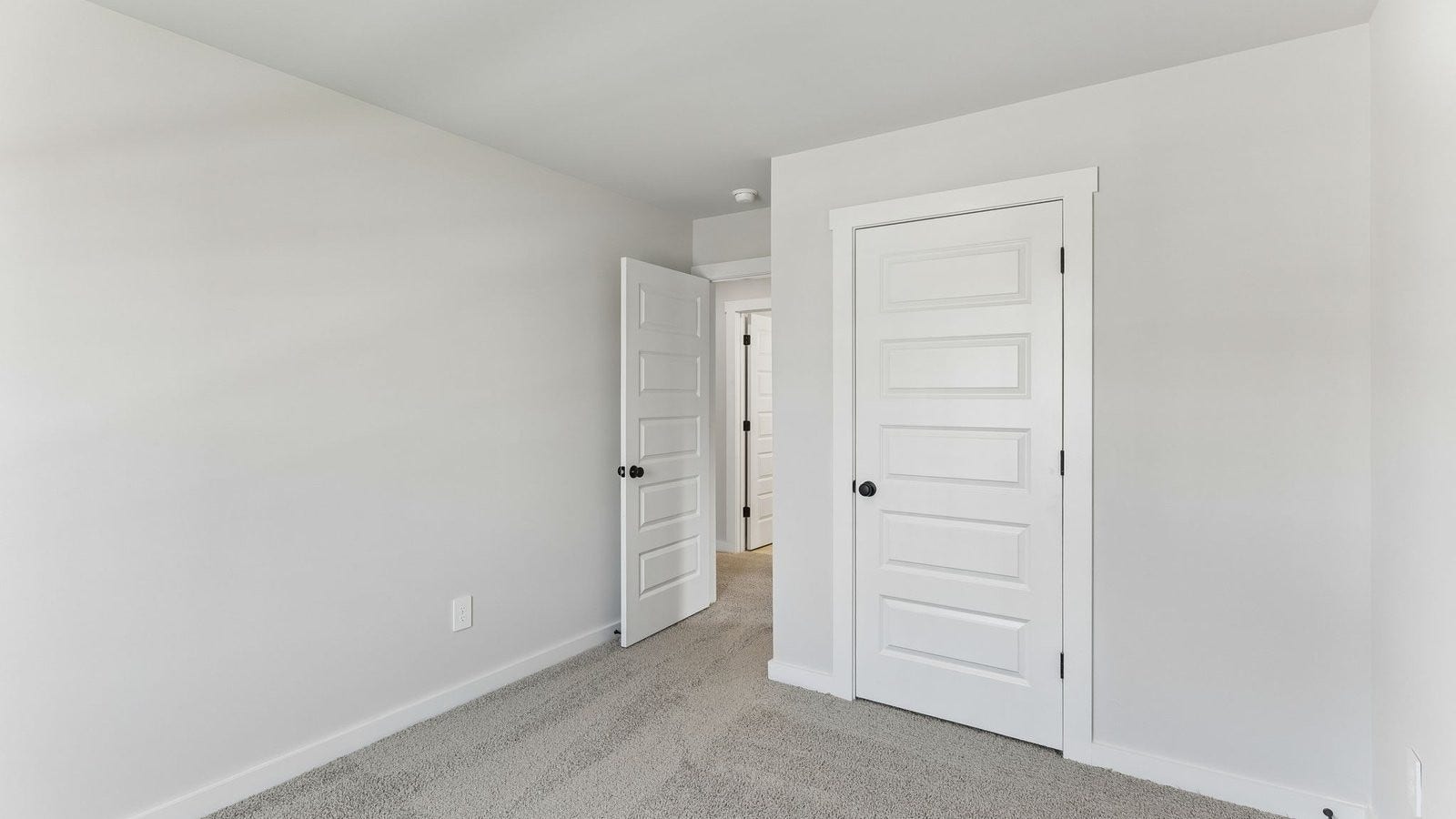 4028 Red Hawk Road, Columbia, TN 38401 4028 Red Hawk Road, Columbia, TN 38401