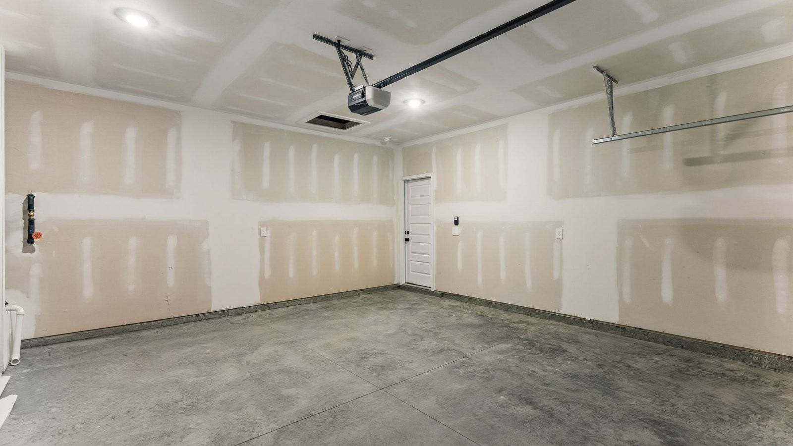 4028 Red Hawk Road, Columbia, TN 38401 4028 Red Hawk Road, Columbia, TN 38401