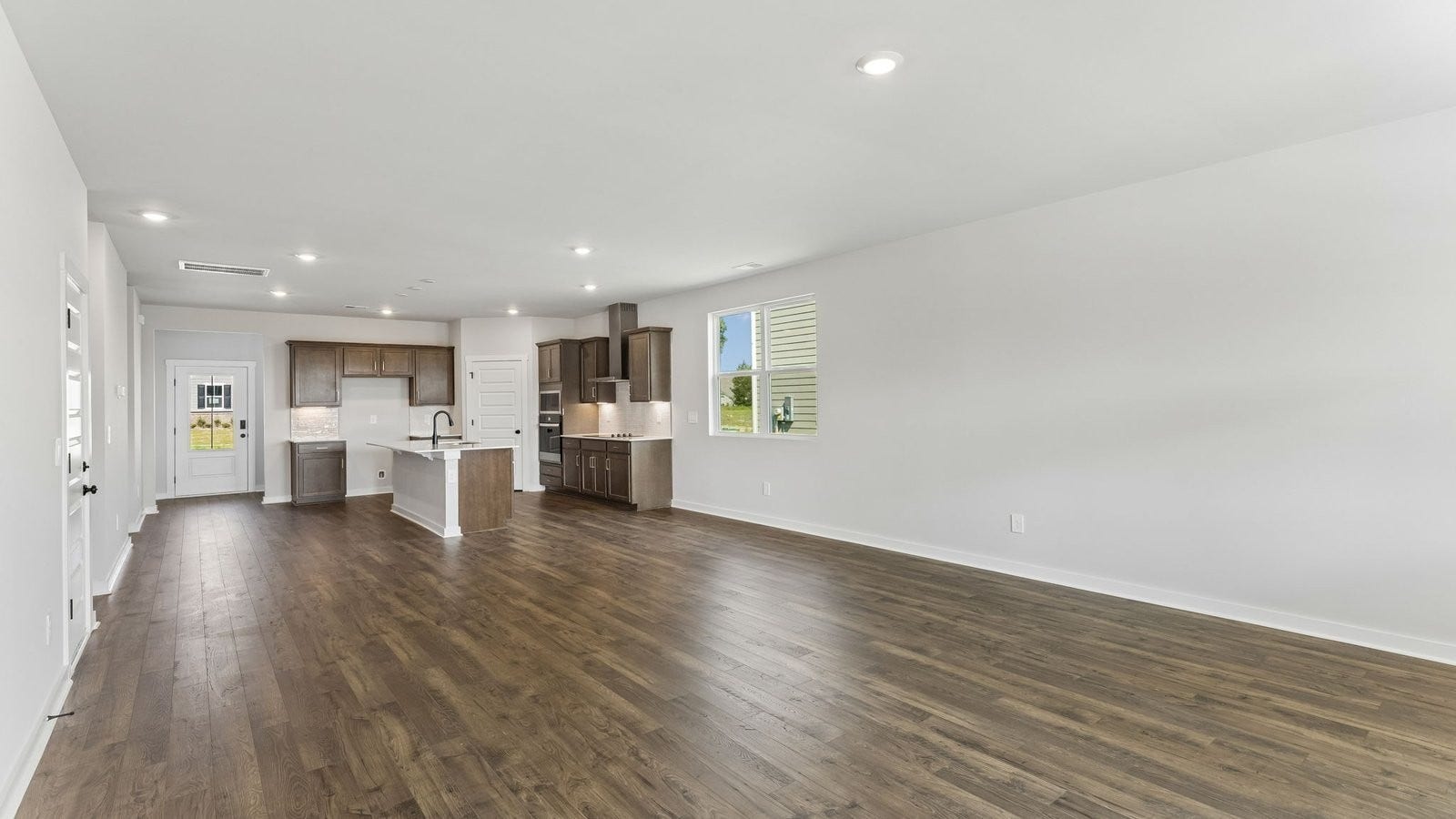 4028 Red Hawk Road, Columbia, TN 38401 4028 Red Hawk Road, Columbia, TN 38401