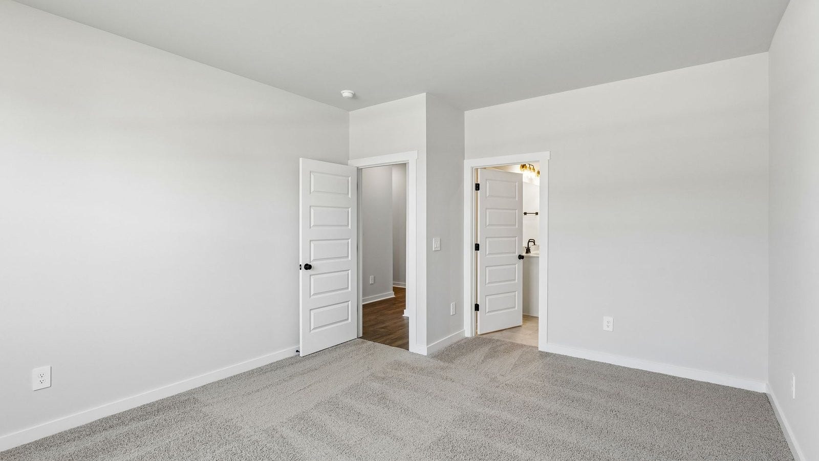 4026 Red Hawk Rd, Columbia, TN 38401 4026 Red Hawk Rd, Columbia, TN 38401