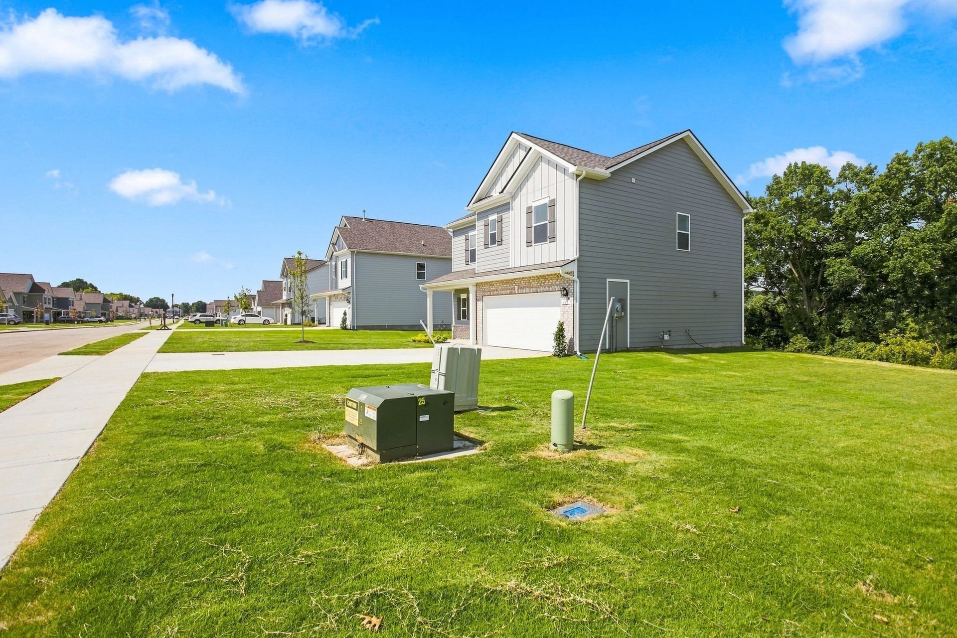 621 Nightengale Ridge Dr, Columbia, TN 38401 621 Nightengale Ridge Dr, Columbia, TN 38401