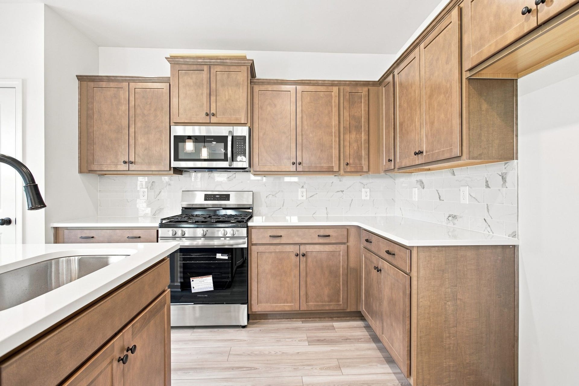 621 Nightengale Ridge Dr, Columbia, TN 38401 621 Nightengale Ridge Dr, Columbia, TN 38401