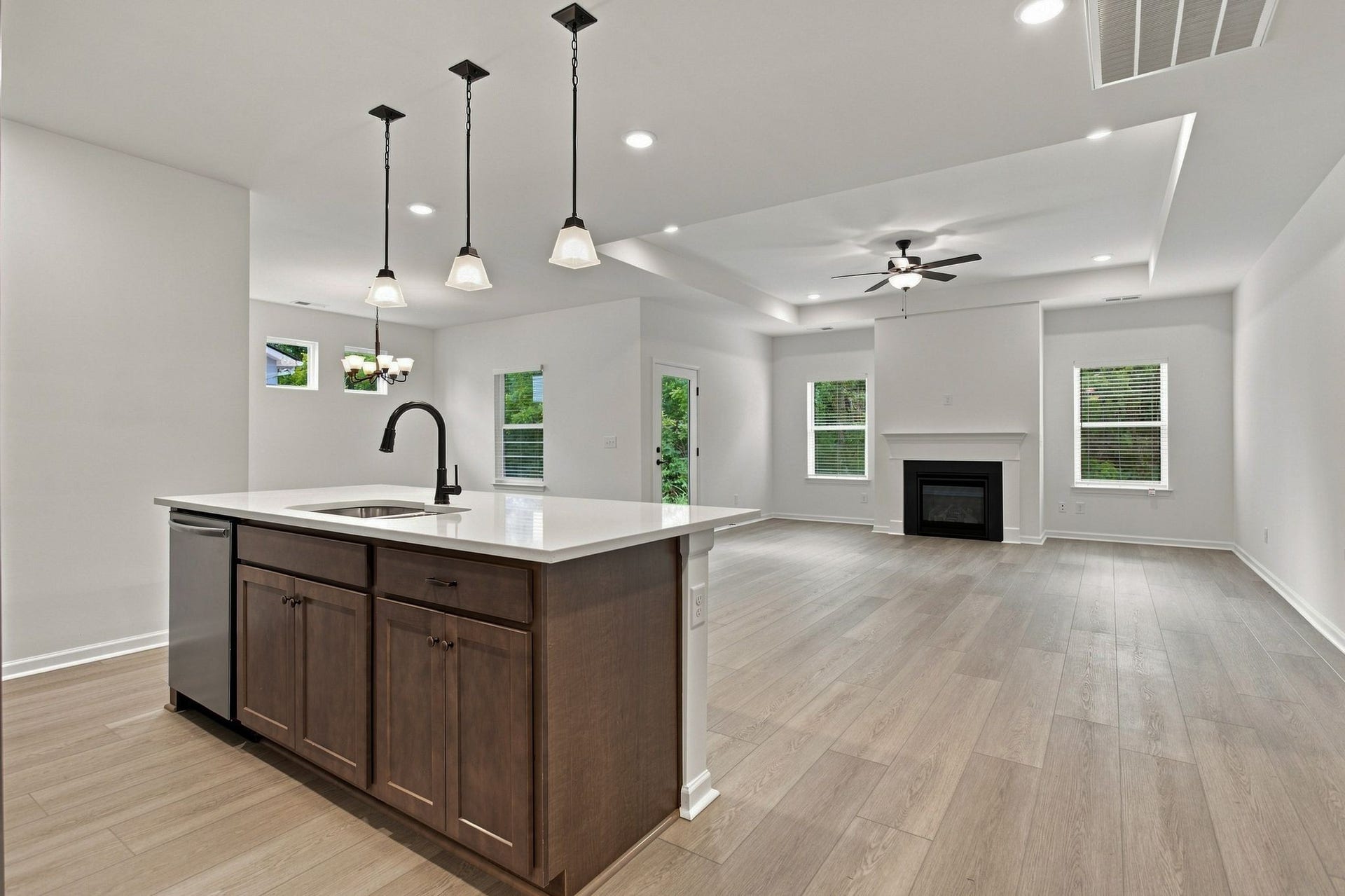 606 Nightengale Ridge Dr, Columbia, TN 38401 606 Nightengale Ridge Dr, Columbia, TN 38401