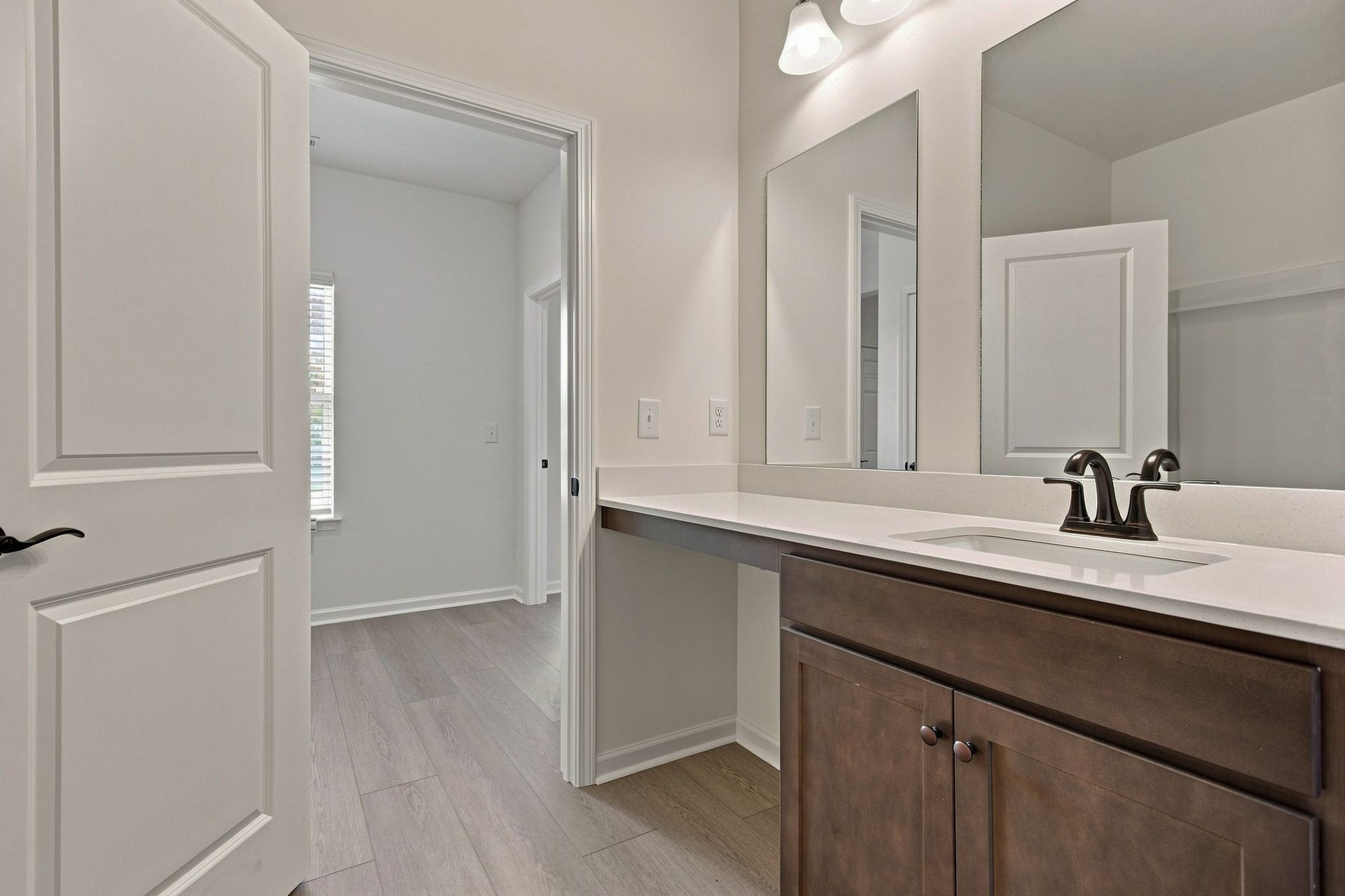 606 Nightengale Ridge Dr, Columbia, TN 38401 606 Nightengale Ridge Dr, Columbia, TN 38401