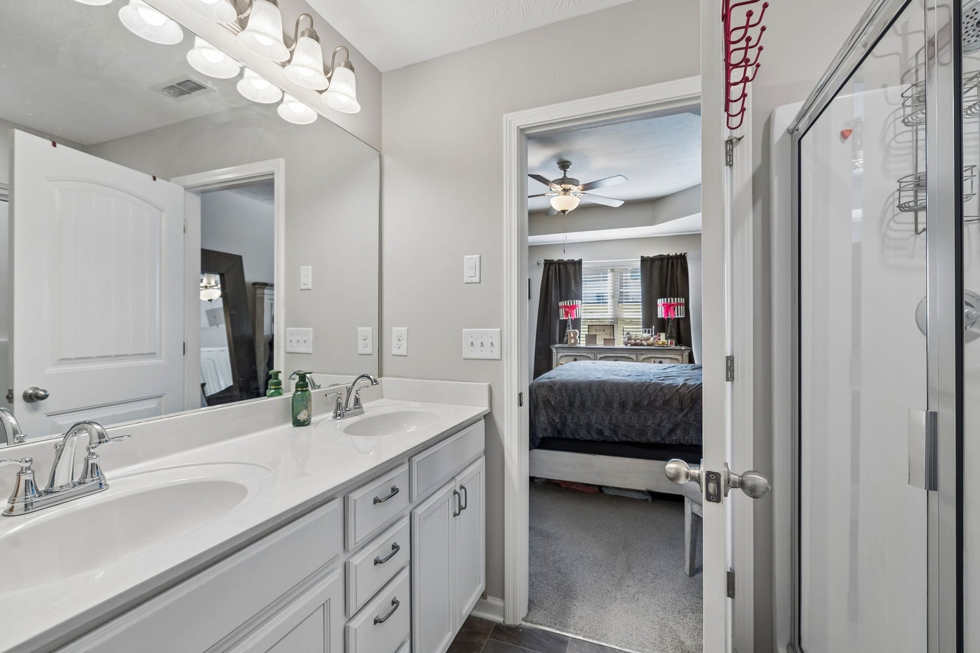 811 Bradburn Village Way, Antioch, TN 37013