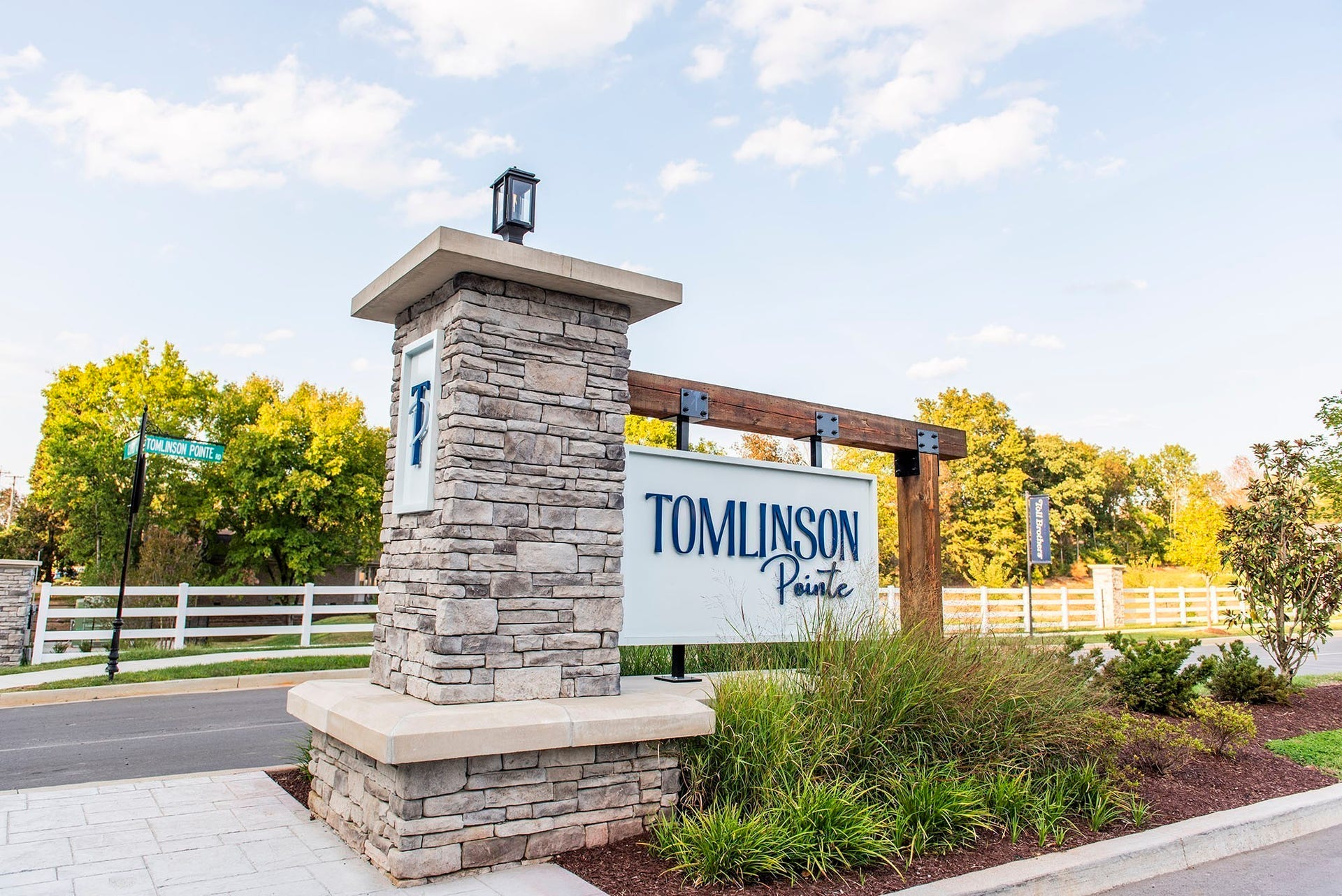 1 Tomlinson Pointe Drive, Mount Juliet, TN 37122 1 Tomlinson Pointe Drive, Mount Juliet, TN 37122