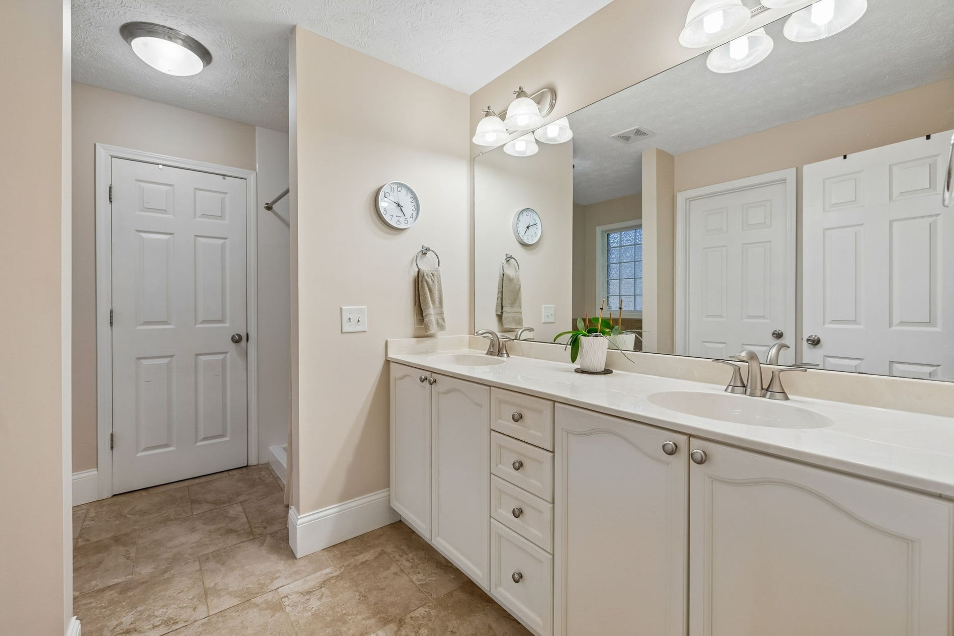 3395 Nina Cir, Lebanon, TN 37087 3395 Nina Cir, Lebanon, TN 37087