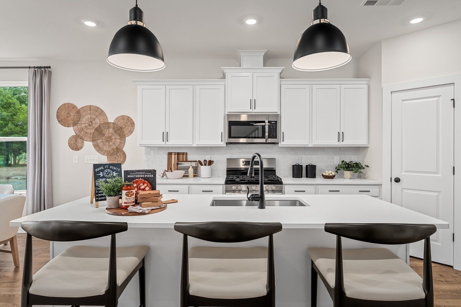 1416 Charles Drive, Chapel Hill, TN 37034