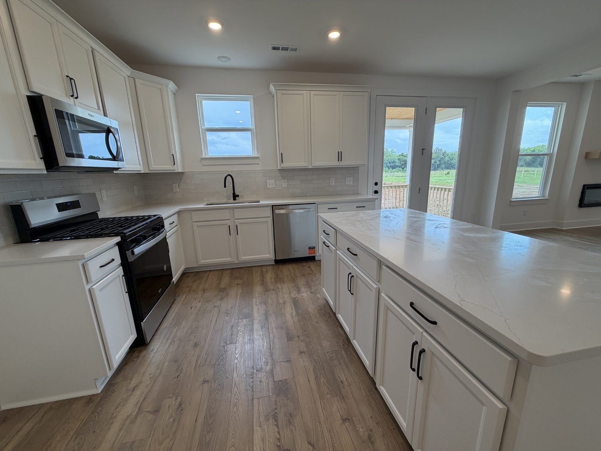 1417 Charles Dr, Chapel Hill, TN 37034 1417 Charles Dr, Chapel Hill, TN 37034