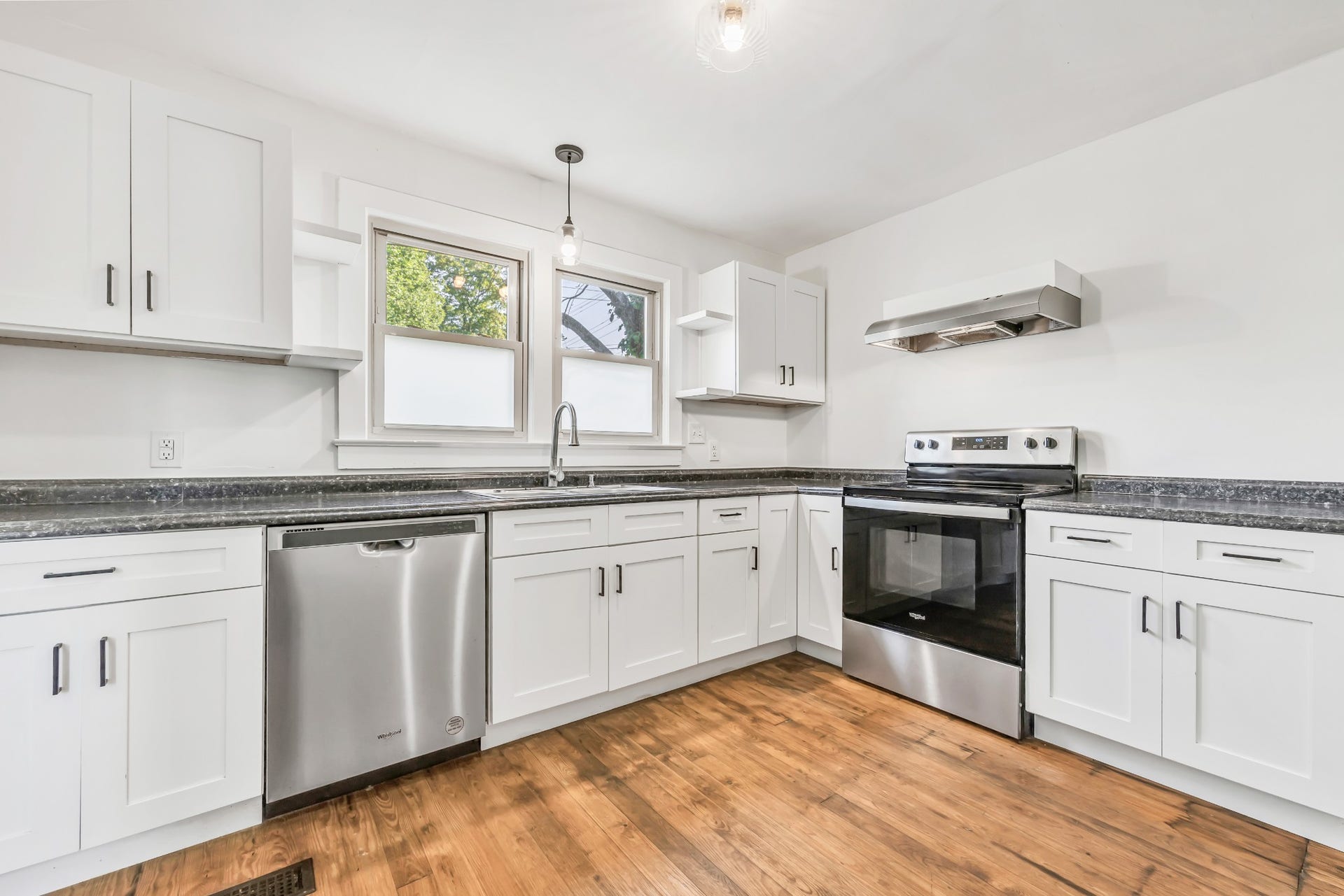 825 Lang St NE, Cleveland, TN 37311 825 Lang St NE, Cleveland, TN 37311