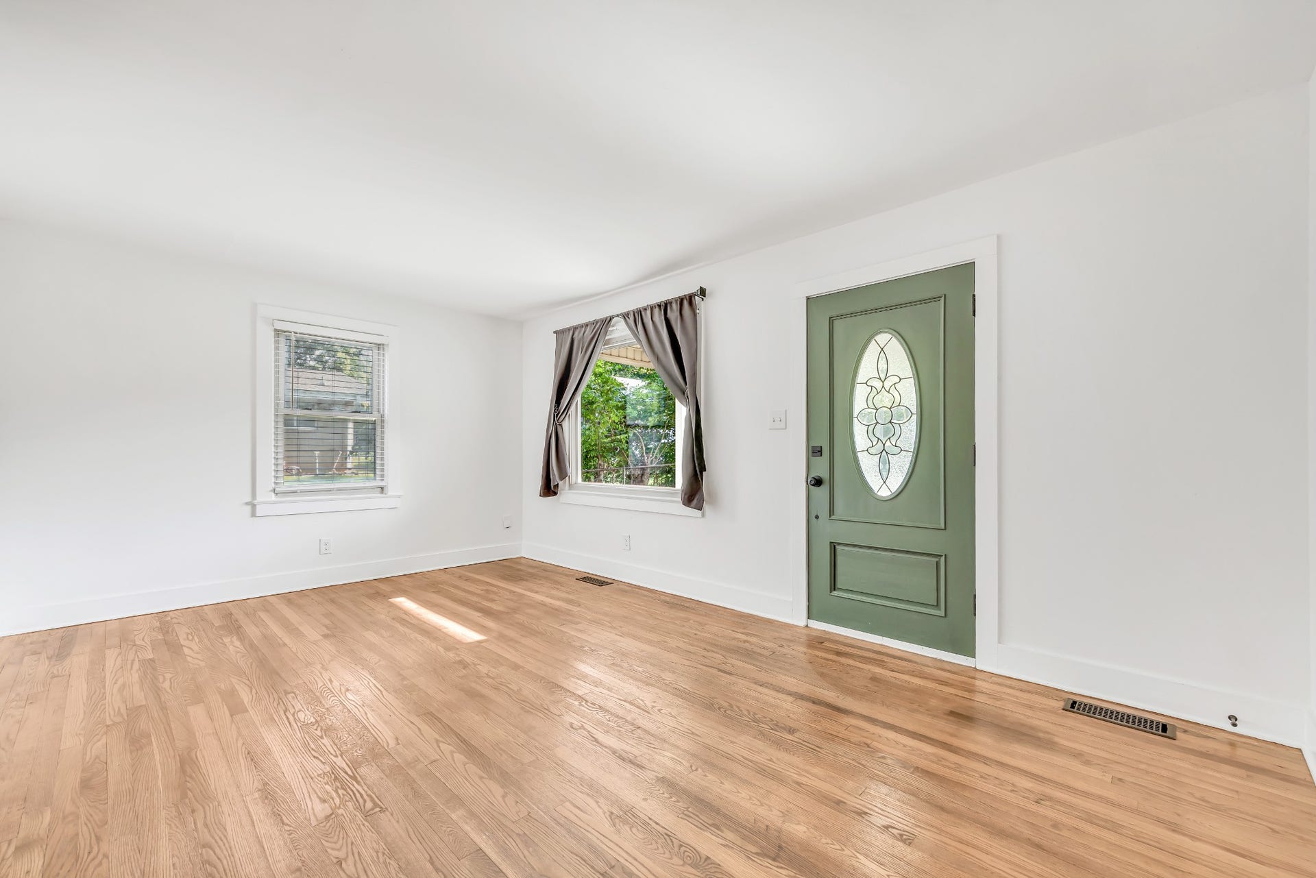 825 Lang St NE, Cleveland, TN 37311 825 Lang St NE, Cleveland, TN 37311