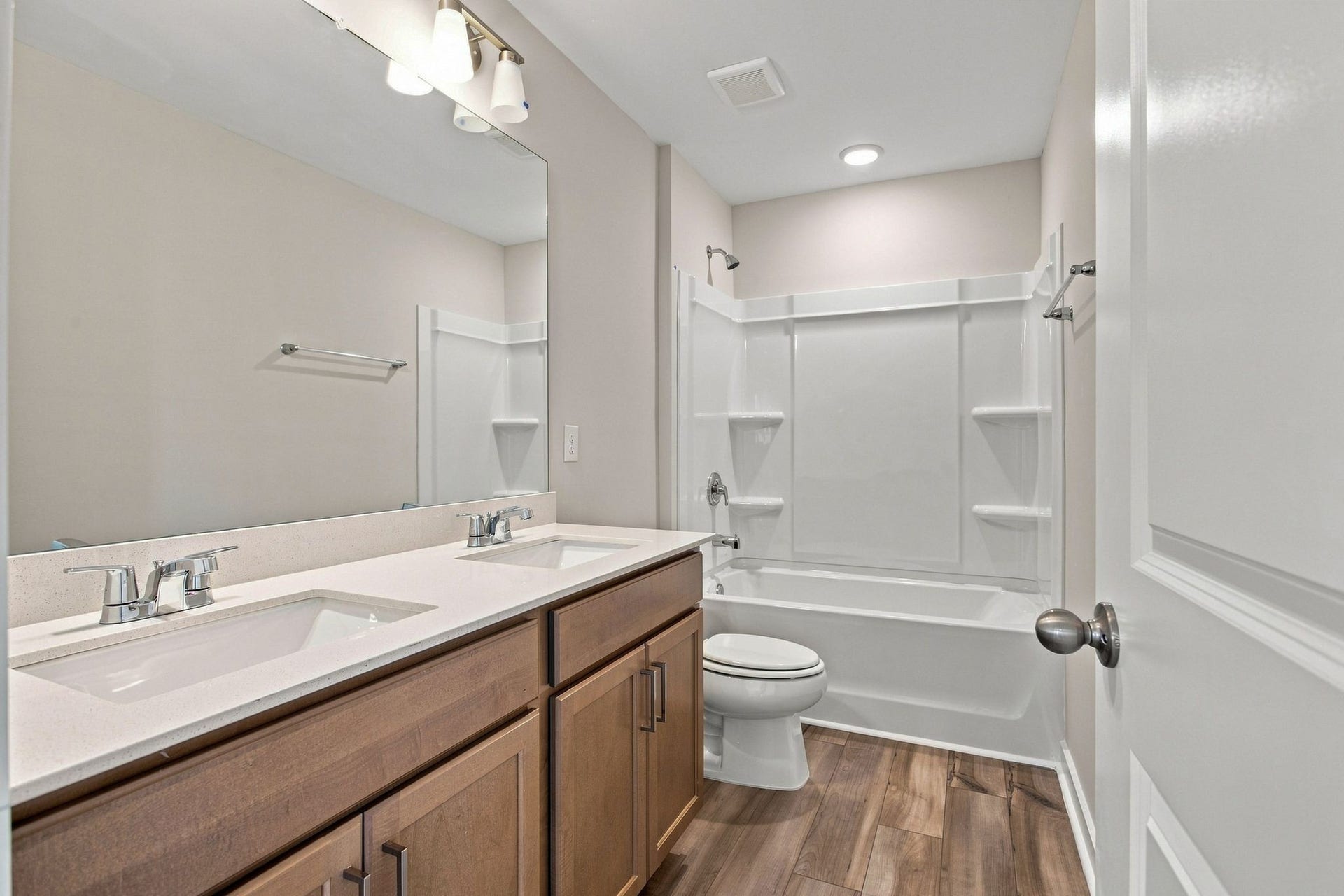 102 Ridgeview Drive, Shelbyville, TN 37160 102 Ridgeview Drive, Shelbyville, TN 37160