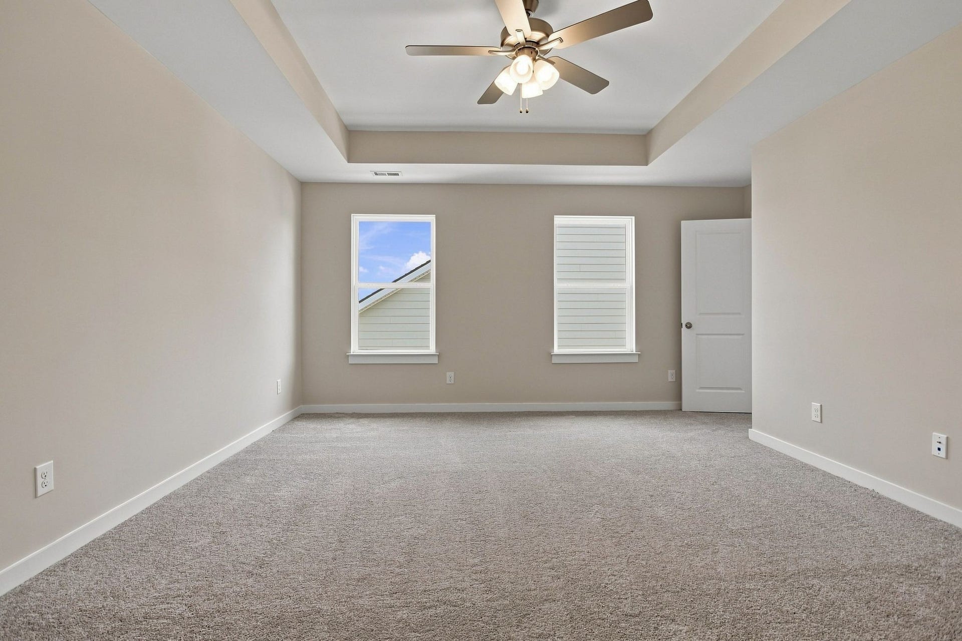 102 Ridgeview Drive, Shelbyville, TN 37160 102 Ridgeview Drive, Shelbyville, TN 37160