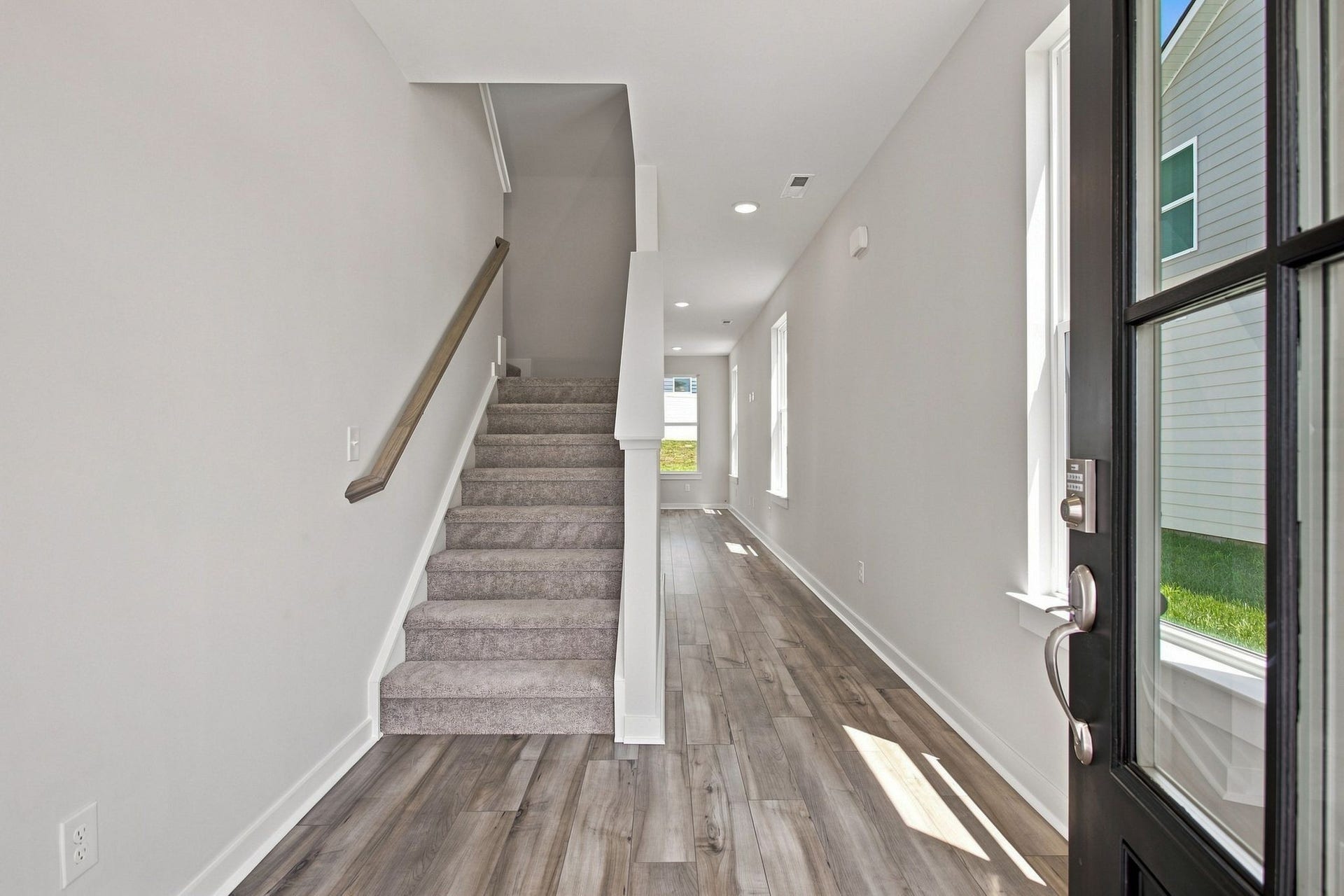 102 Ridgeview Drive, Shelbyville, TN 37160 Picture of actual listing