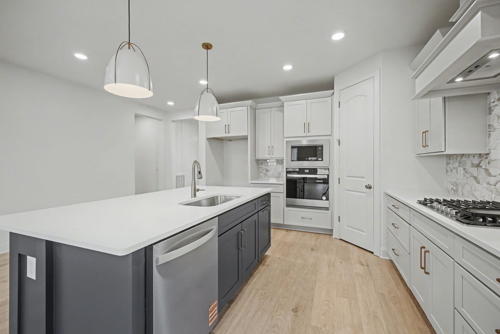 7404 Legends Way, Murfreesboro, TN 37129 7404 Legends Way, Murfreesboro, TN 37129