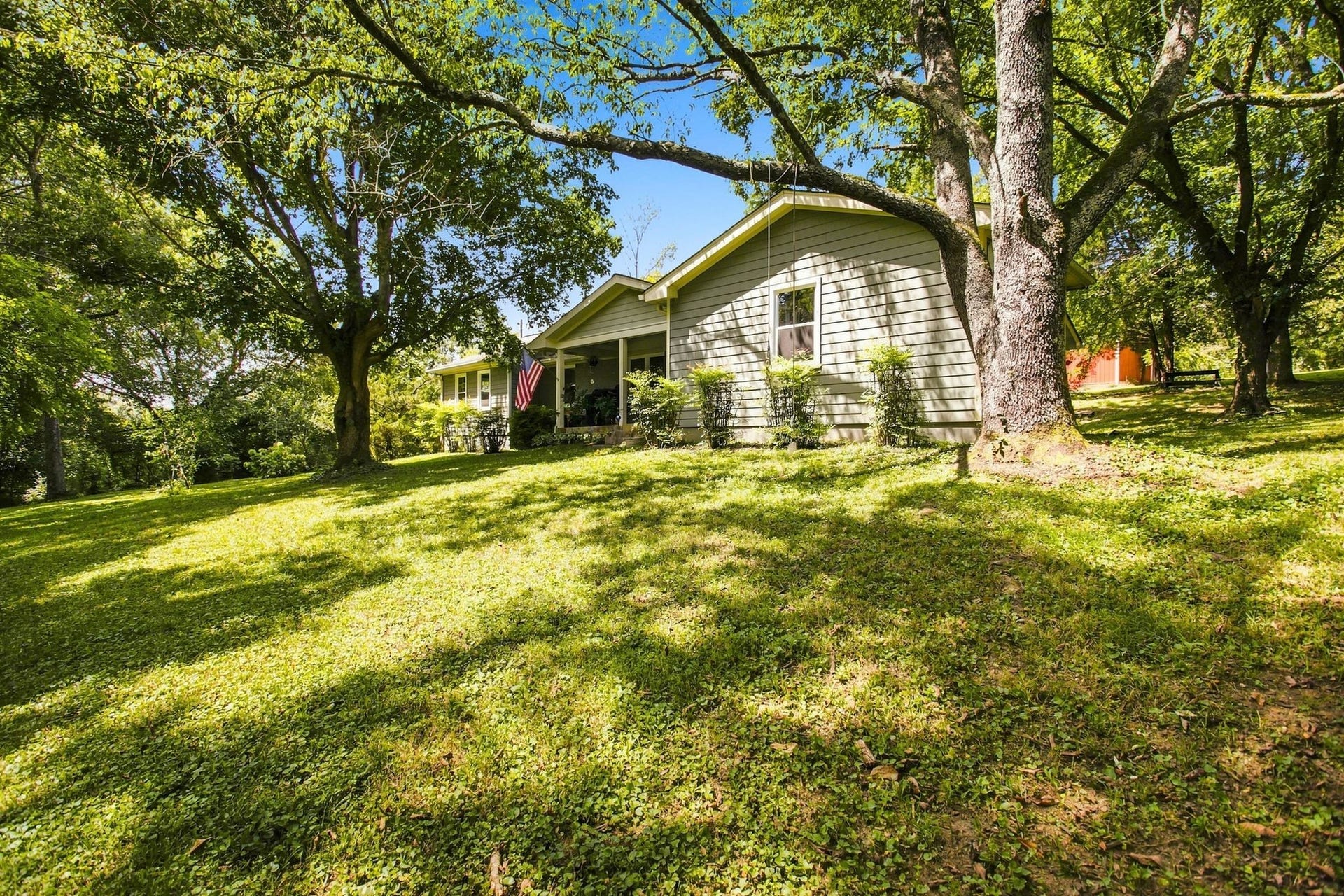 2390 Harlan Rd, Columbia, TN 38401 2390 Harlan Rd, Columbia, TN 38401