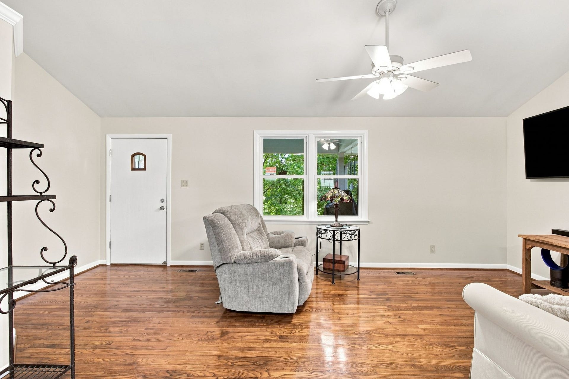 2390 Harlan Rd, Columbia, TN 38401 2390 Harlan Rd, Columbia, TN 38401