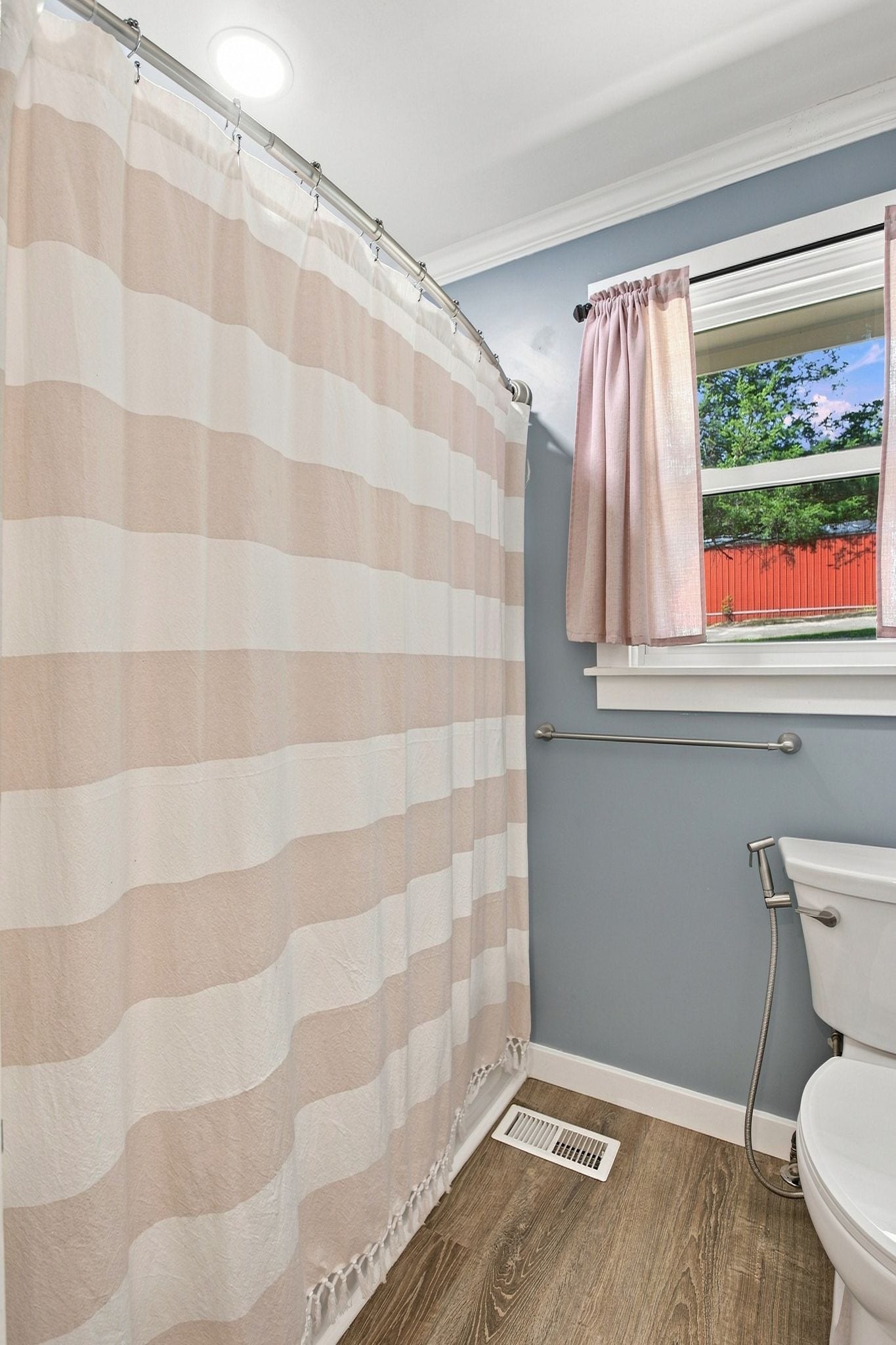 2390 Harlan Rd, Columbia, TN 38401 2390 Harlan Rd, Columbia, TN 38401