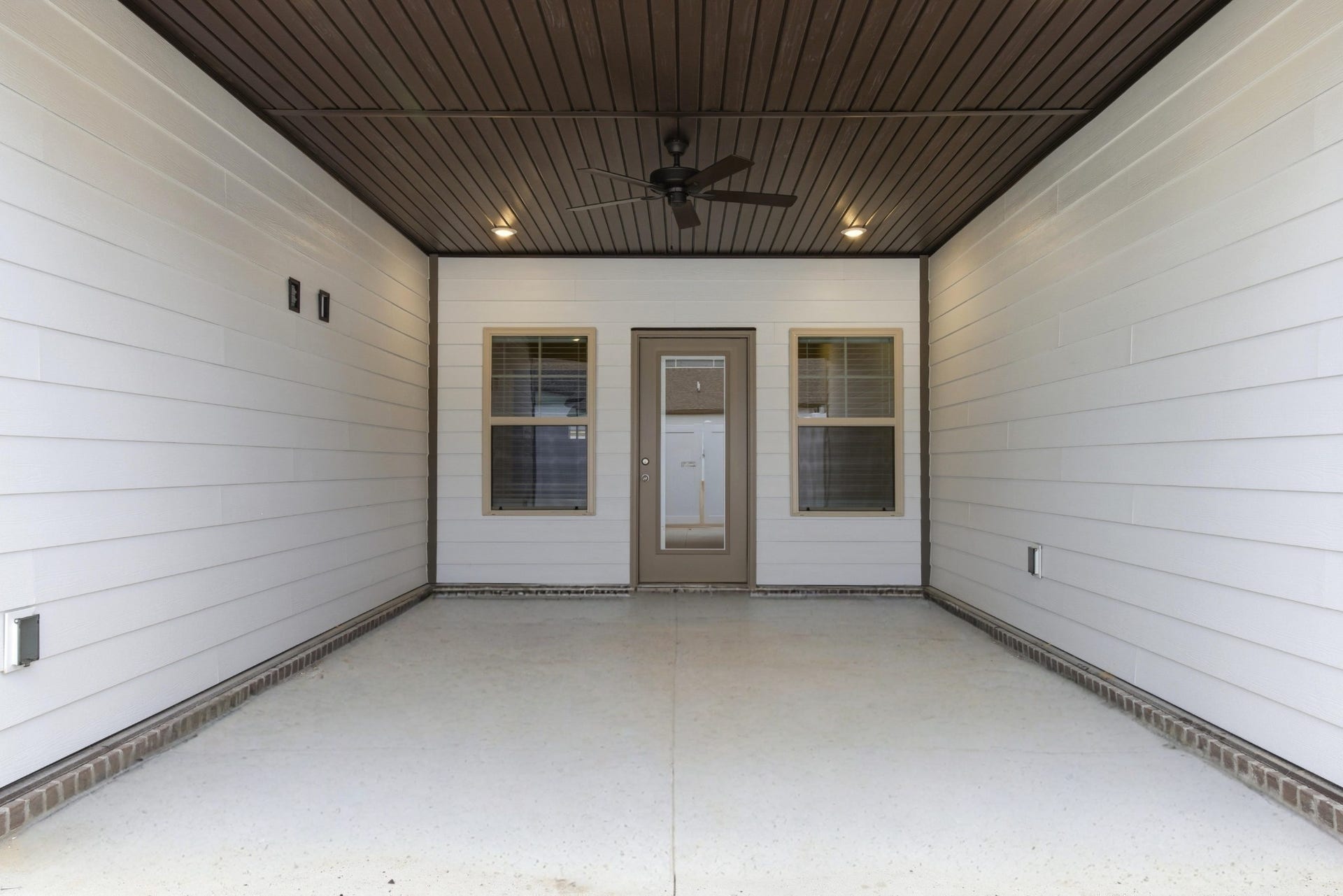 1438 Suzanne Drive, Murfreesboro, TN 37128 1438 Suzanne Drive, Murfreesboro, TN 37128
