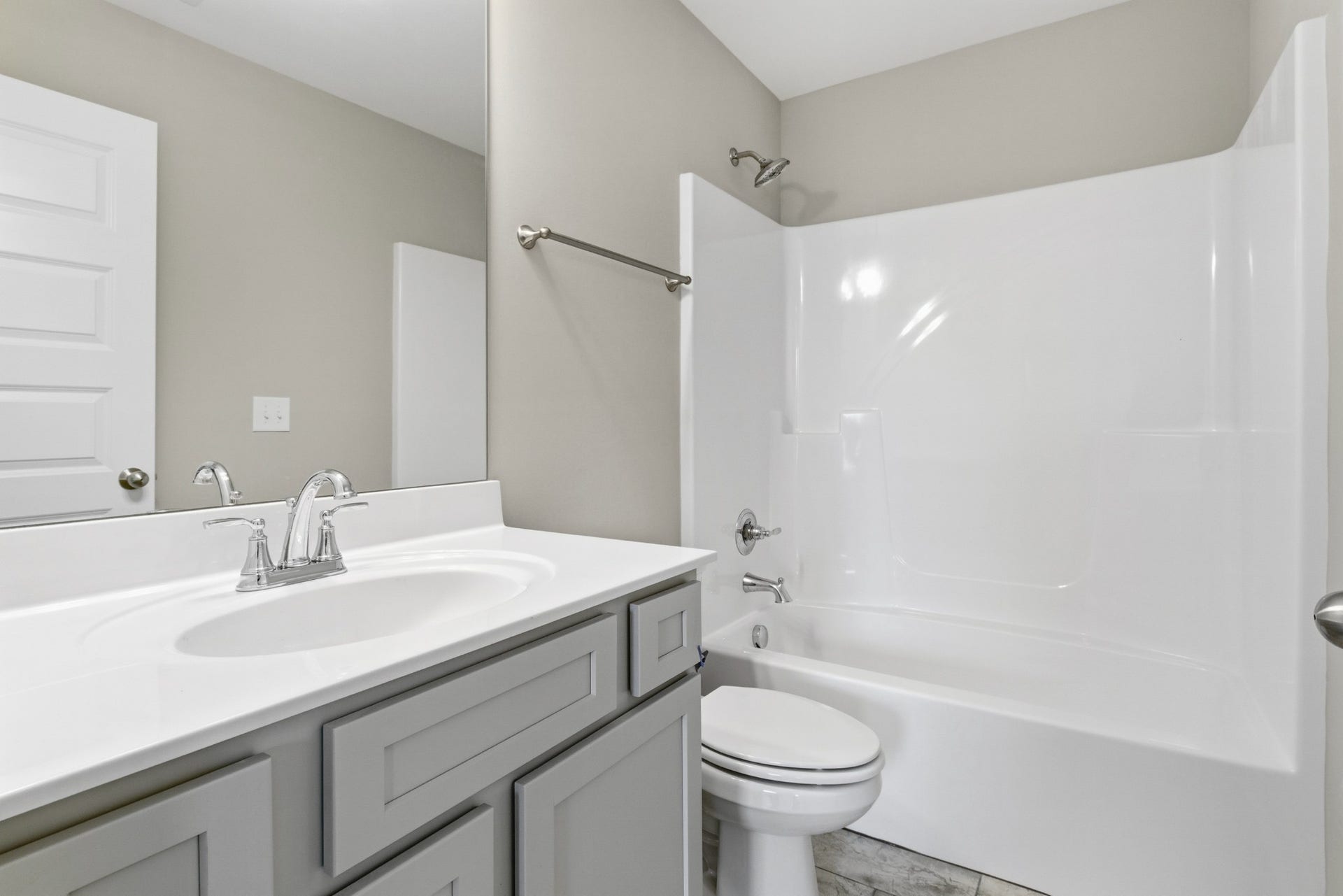 1438 Suzanne Drive, Murfreesboro, TN 37128 1438 Suzanne Drive, Murfreesboro, TN 37128