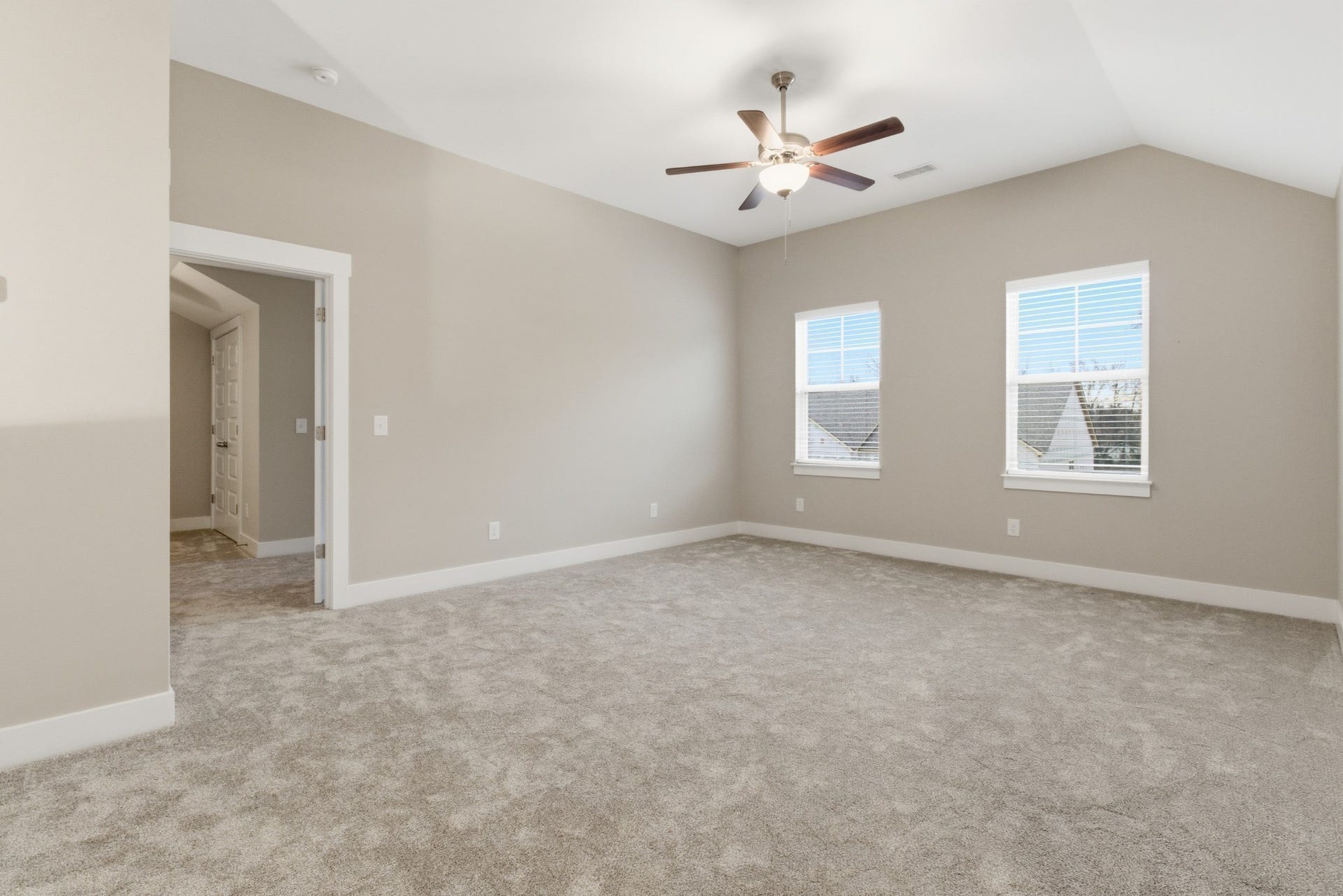1438 Suzanne Drive, Murfreesboro, TN 37128 1438 Suzanne Drive, Murfreesboro, TN 37128