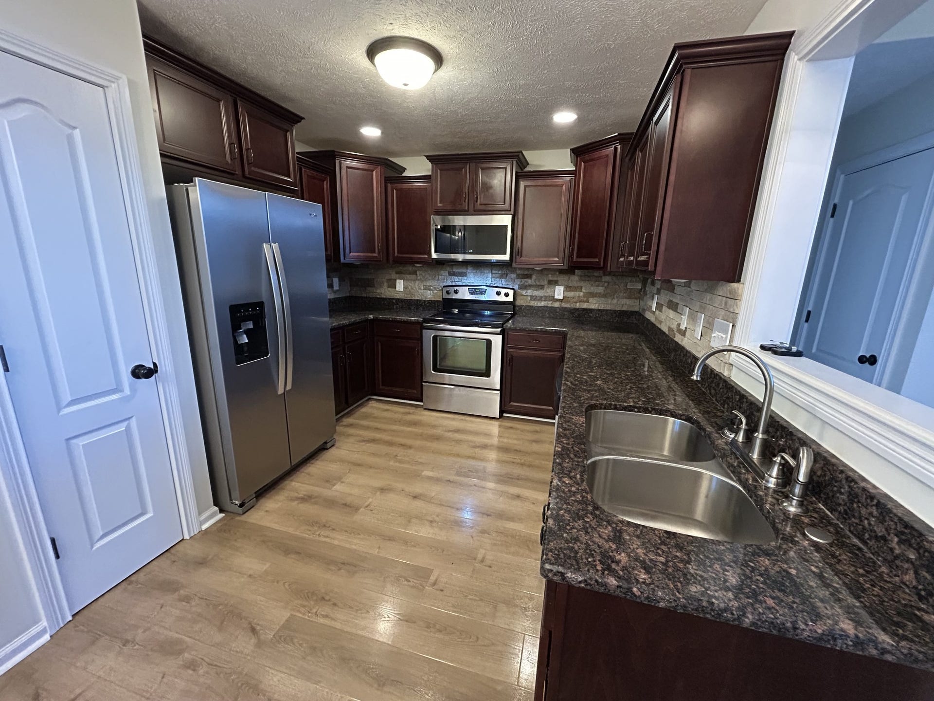 3611 Fox Tail Dr, Clarksville, TN 37040 3611 Fox Tail Dr, Clarksville, TN 37040
