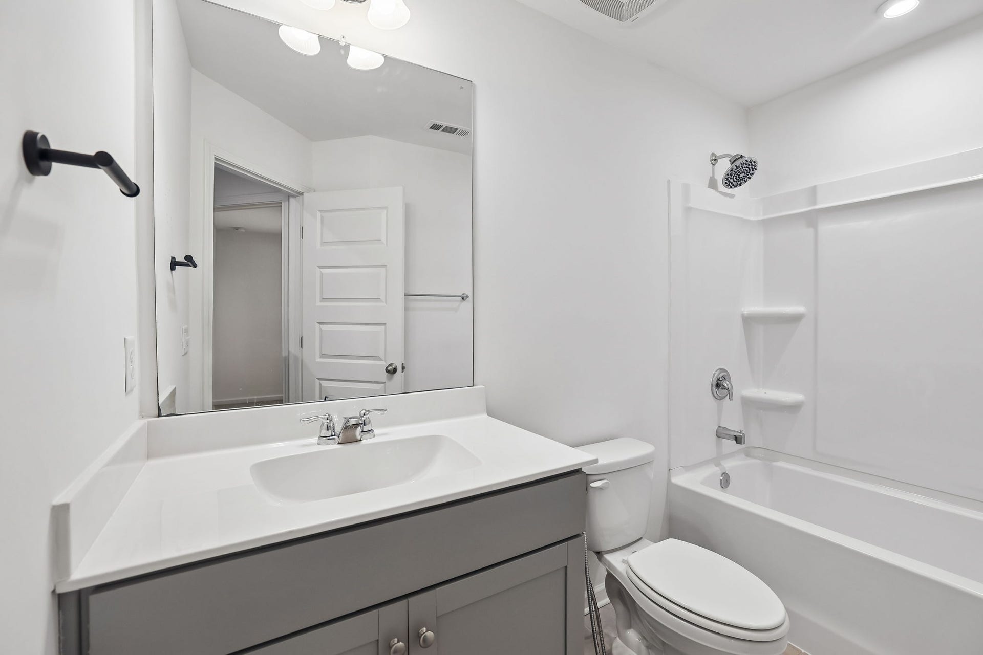 3307 Deerchase Cir, Murfreesboro, TN 37129 3307 Deerchase Cir, Murfreesboro, TN 37129