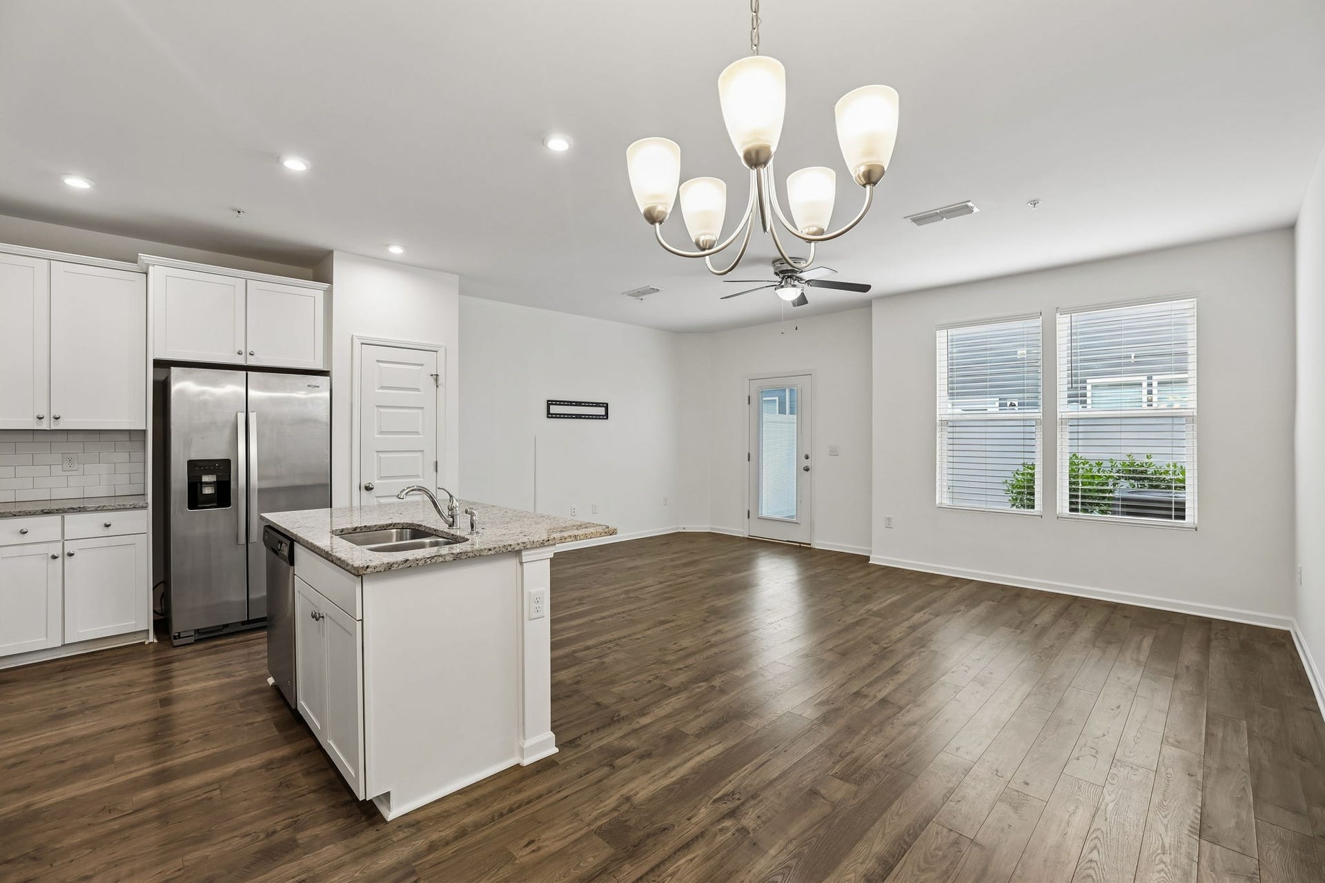 3307 Deerchase Cir, Murfreesboro, TN 37129 3307 Deerchase Cir, Murfreesboro, TN 37129