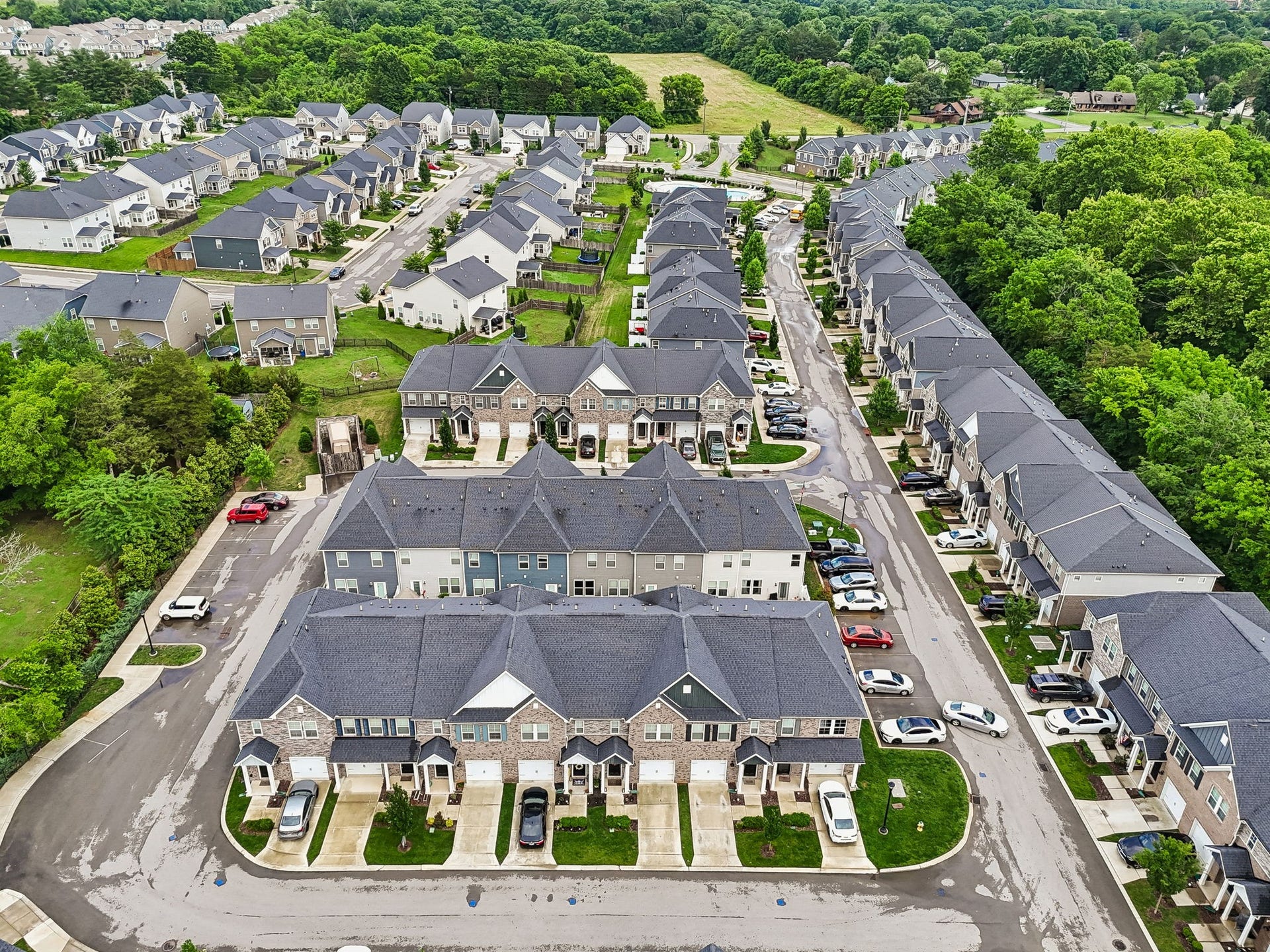 3307 Deerchase Cir, Murfreesboro, TN 37129 3307 Deerchase Cir, Murfreesboro, TN 37129
