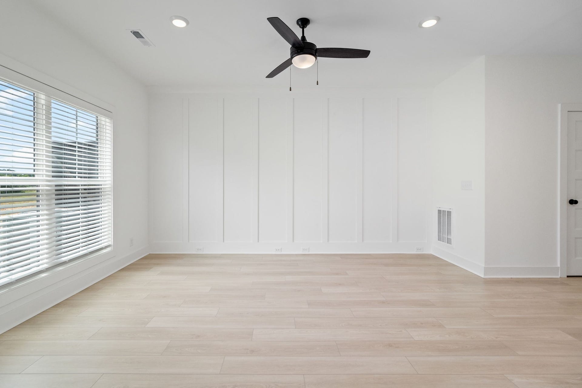 725 Hornbuckle Rd, Clarksville, TN 37043 725 Hornbuckle Rd, Clarksville, TN 37043