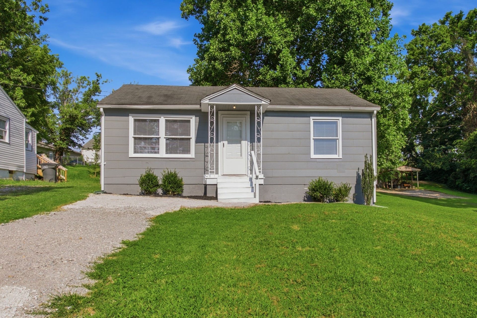 1604 S High St, Columbia, TN 38401 1604 S High St, Columbia, TN 38401