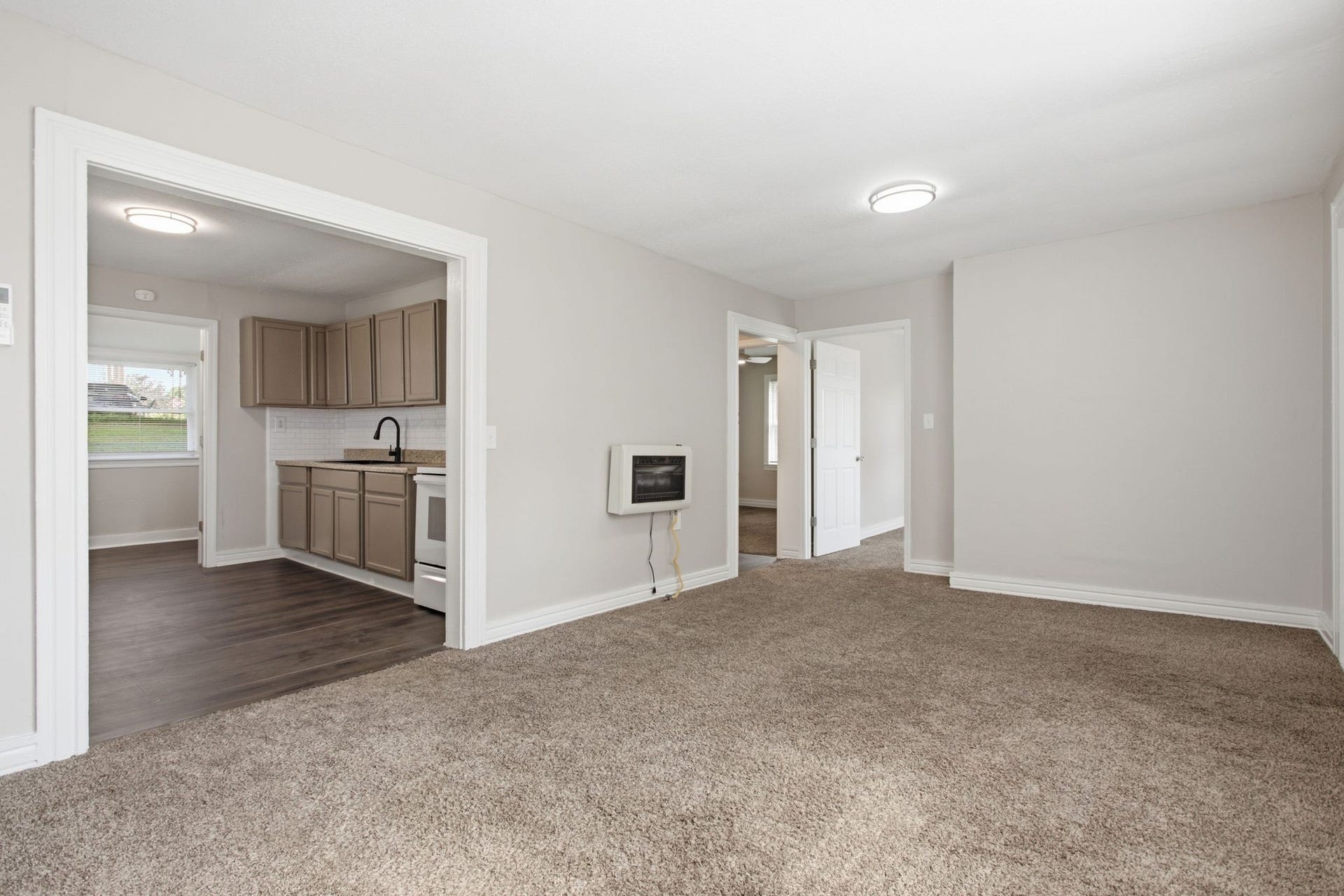 1604 S High St, Columbia, TN 38401 1604 S High St, Columbia, TN 38401