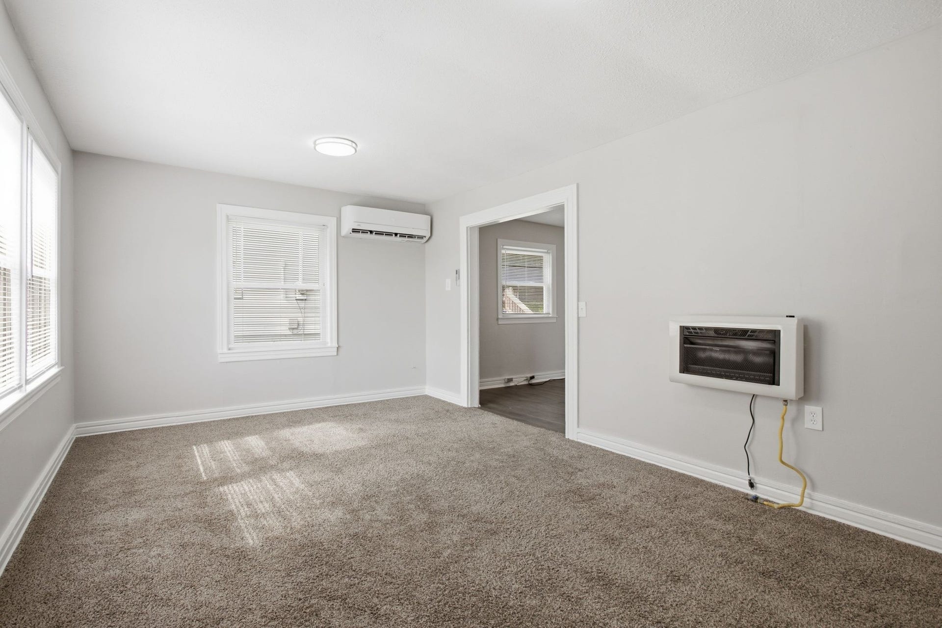 1604 S High St, Columbia, TN 38401 1604 S High St, Columbia, TN 38401