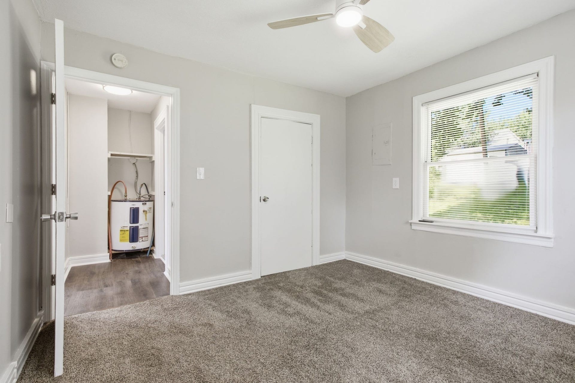 1604 S High St, Columbia, TN 38401 1604 S High St, Columbia, TN 38401