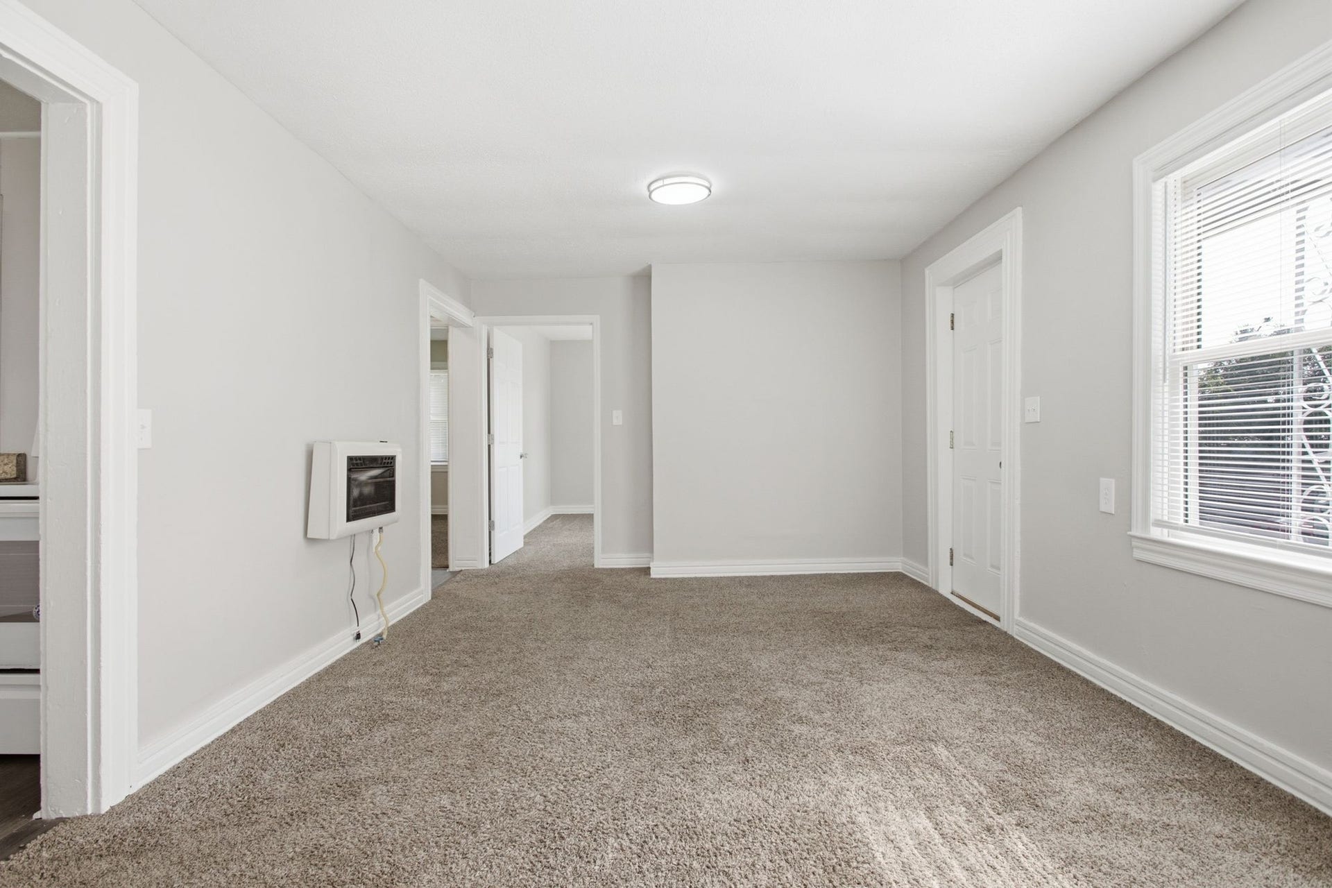 1604 S High St, Columbia, TN 38401 1604 S High St, Columbia, TN 38401