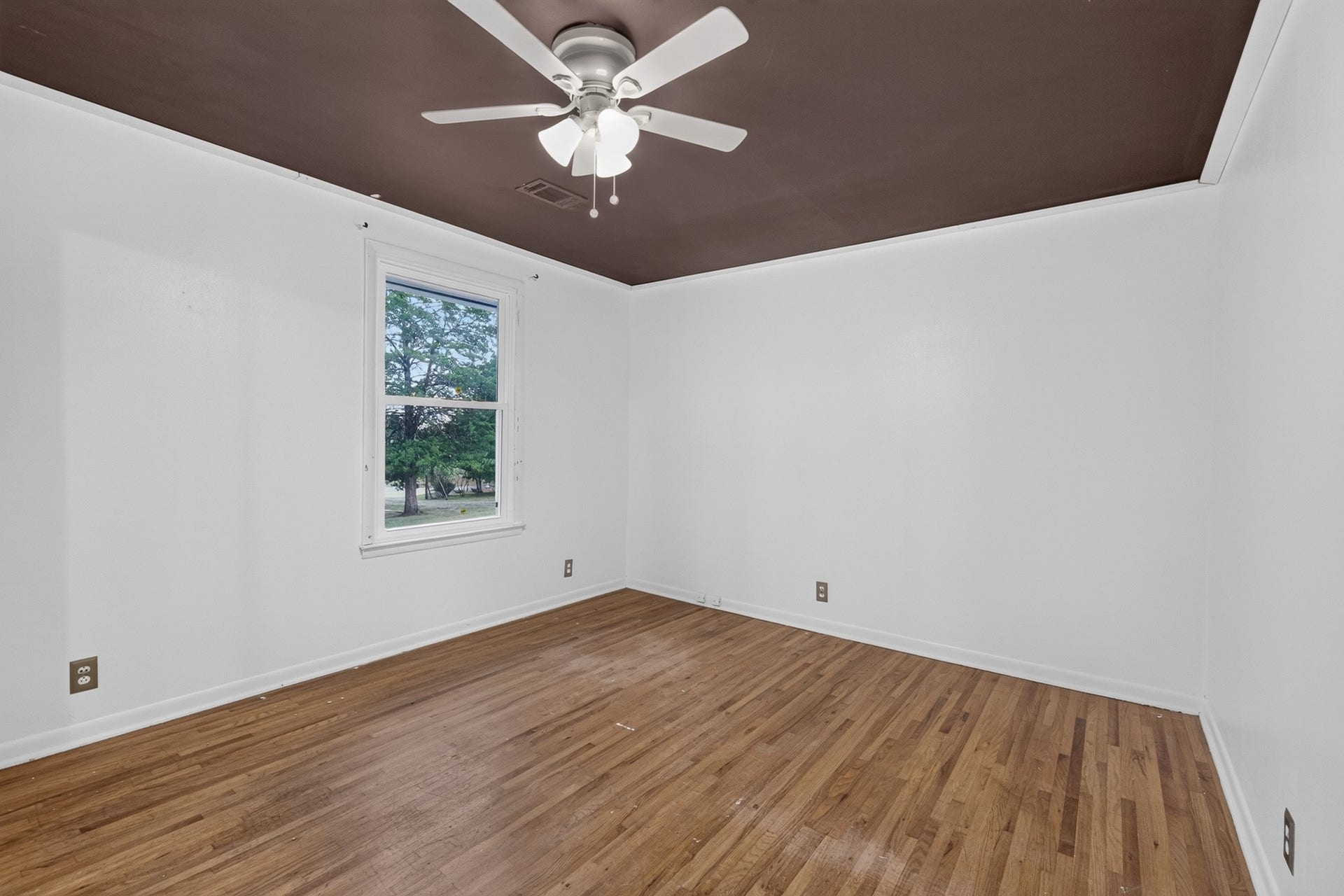 1515 Owen Rd, Brentwood, TN 37027 1515 Owen Rd, Brentwood, TN 37027