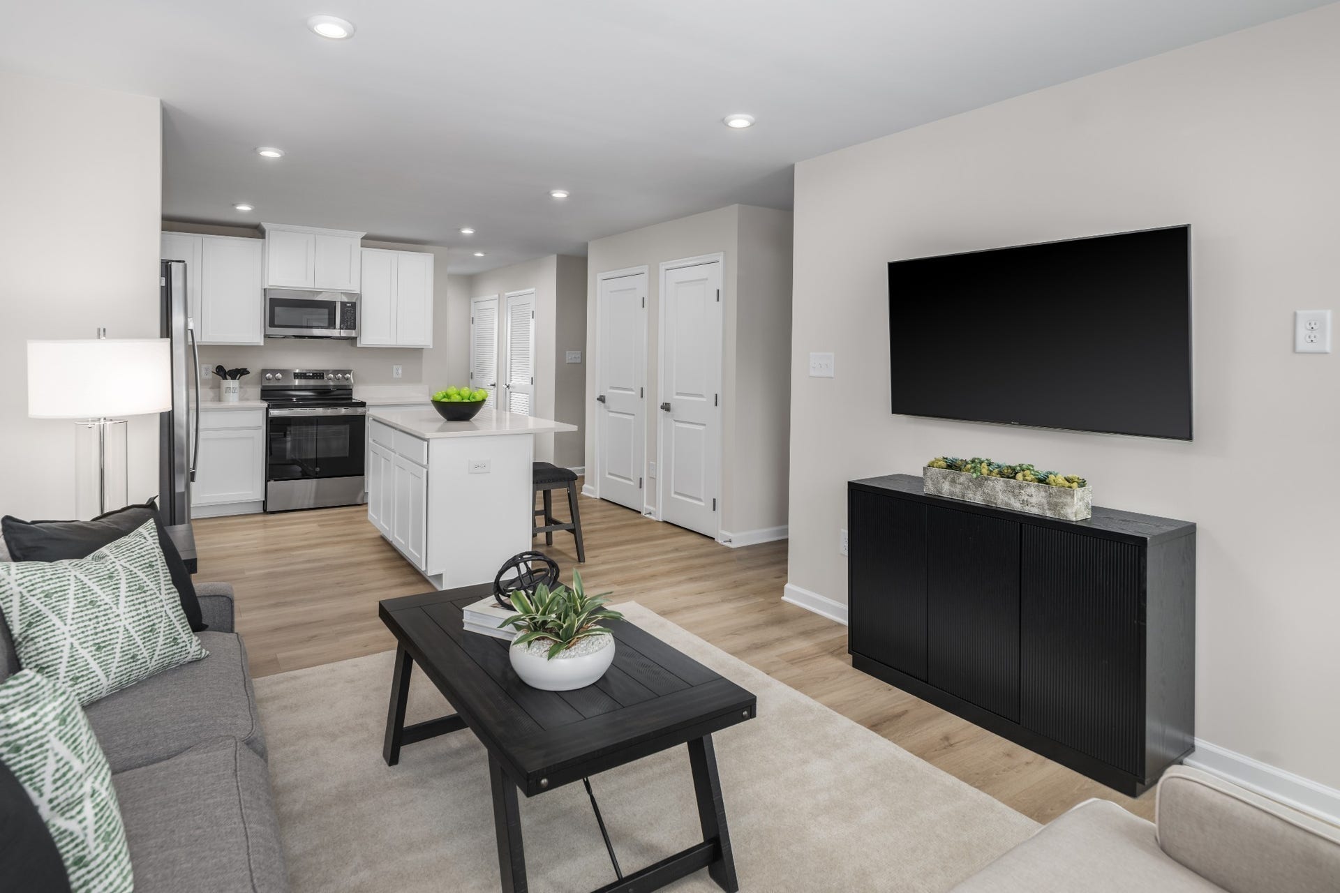 1032 Biscayne Street, #201, White House, TN 37188 1032 Biscayne Street, #201, White House, TN 37188