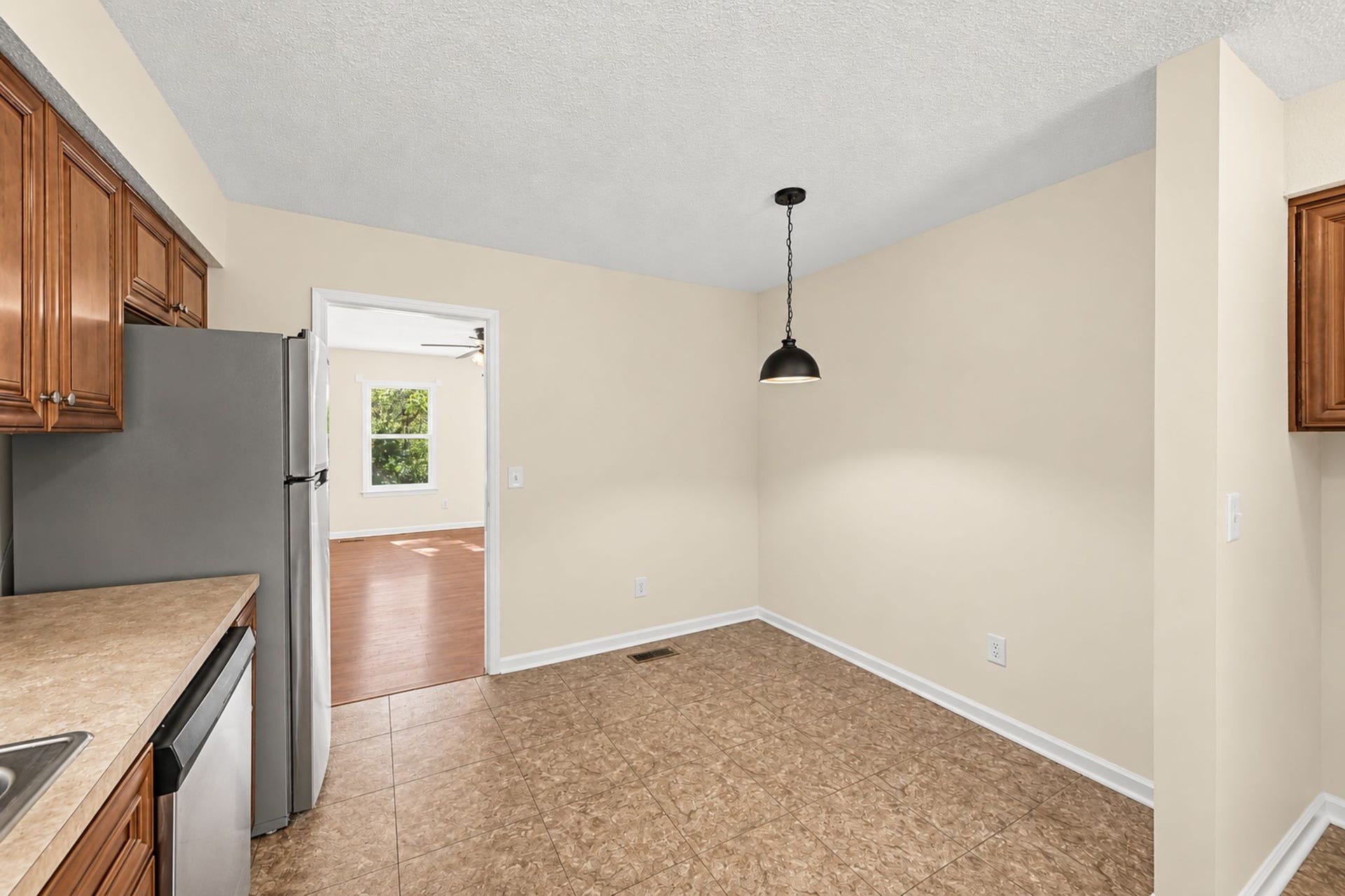 305 Hart Ln, Nashville, TN 37207 305 Hart Ln, Nashville, TN 37207
