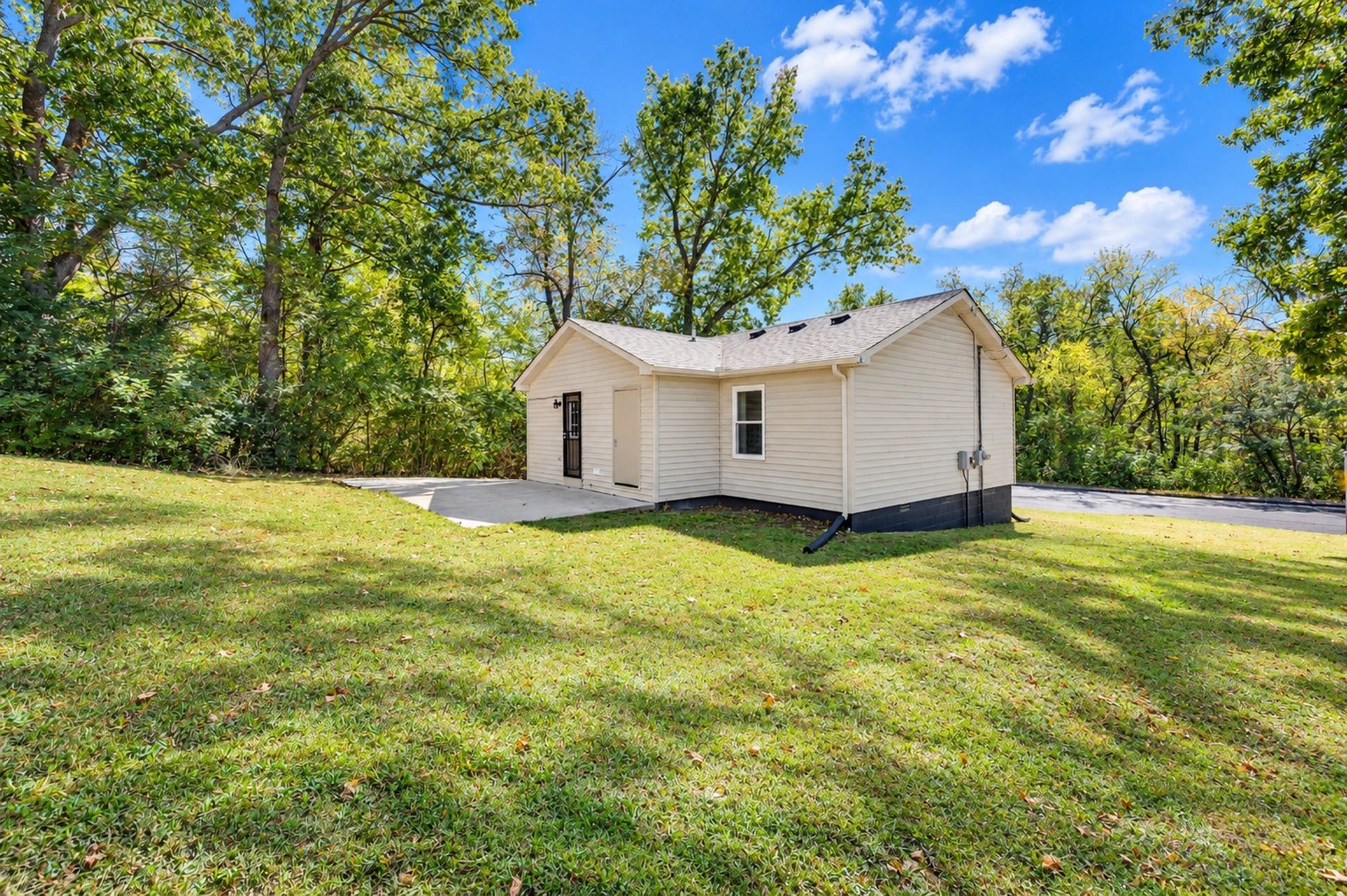 305 Hart Ln, Nashville, TN 37207 305 Hart Ln, Nashville, TN 37207