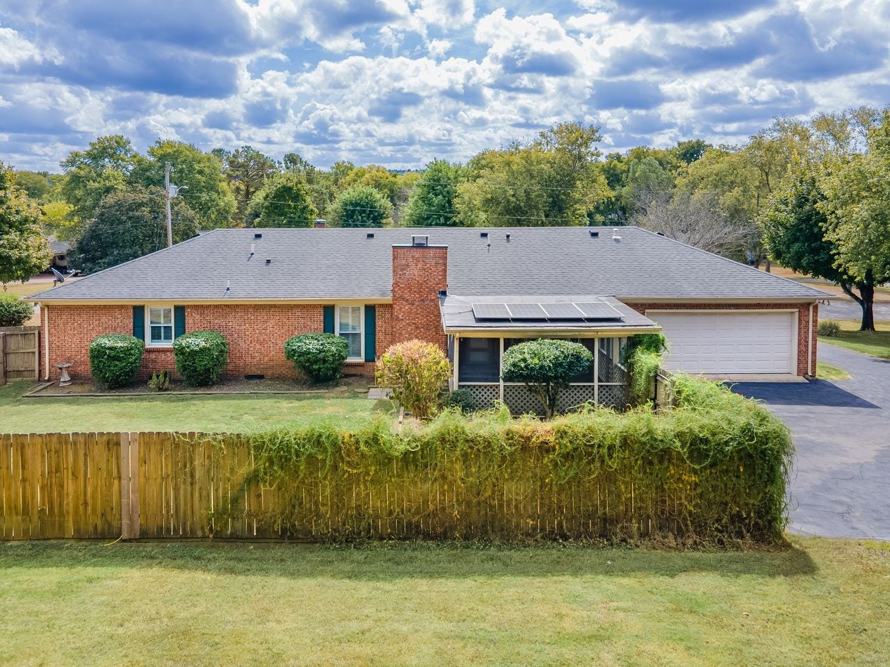 1408 Lyon St, Columbia, TN 38401 Back view of house